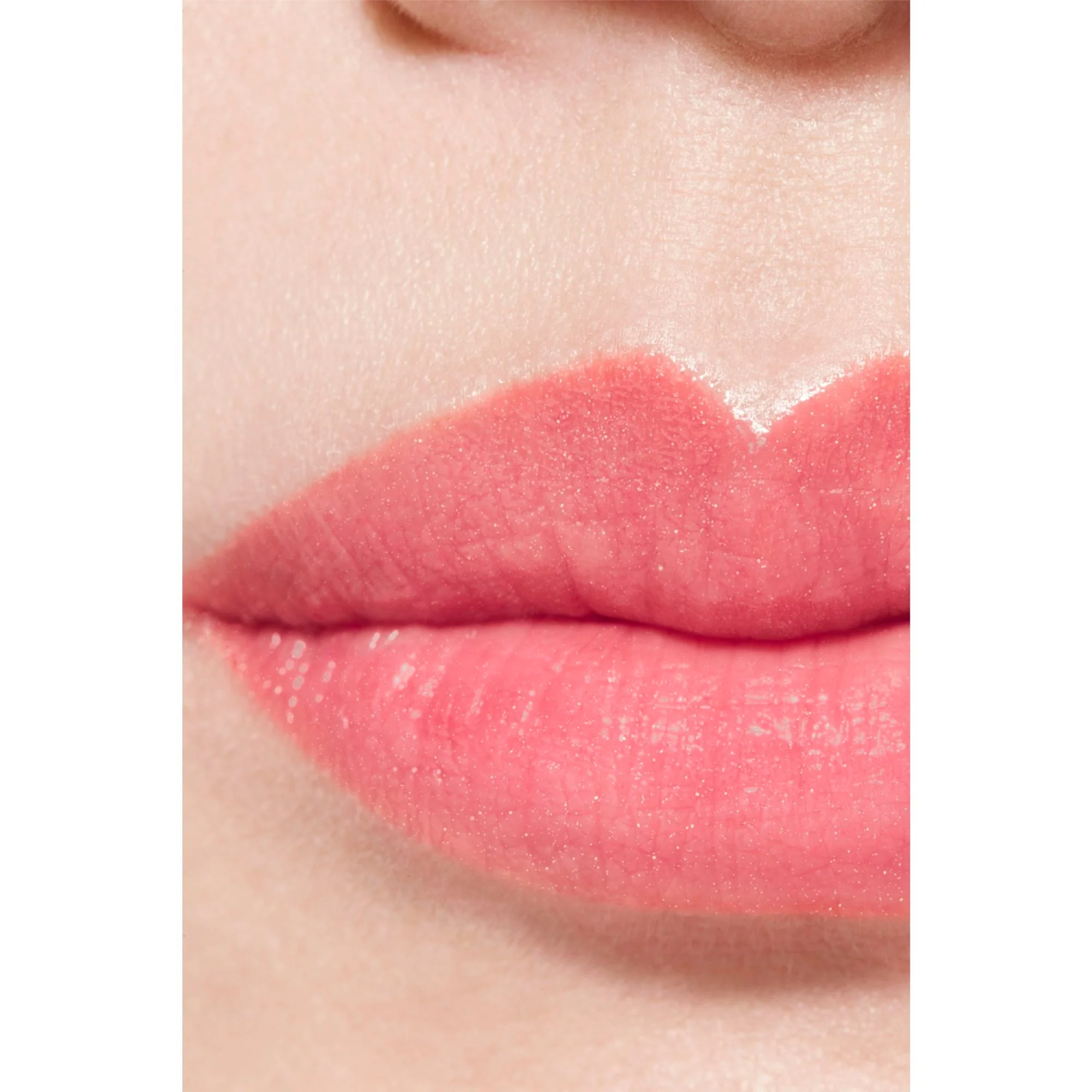 ROUGE COCO BAUME - TINTED MOISTURIZING BALM, TAILORED INTENSITY, FOR MORE BEAUTIFUL LIPS DAY AFTER DAY