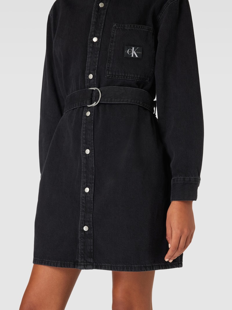 Knielanges Jeanskleid mit Taillengürtel in black