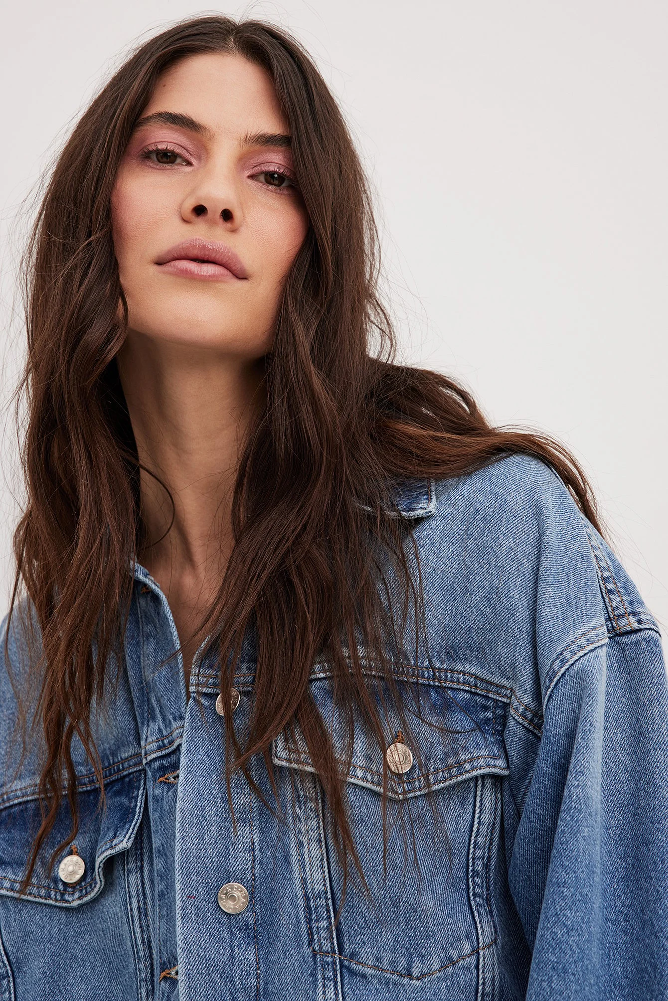 Klassische Oversize-Denimjacke