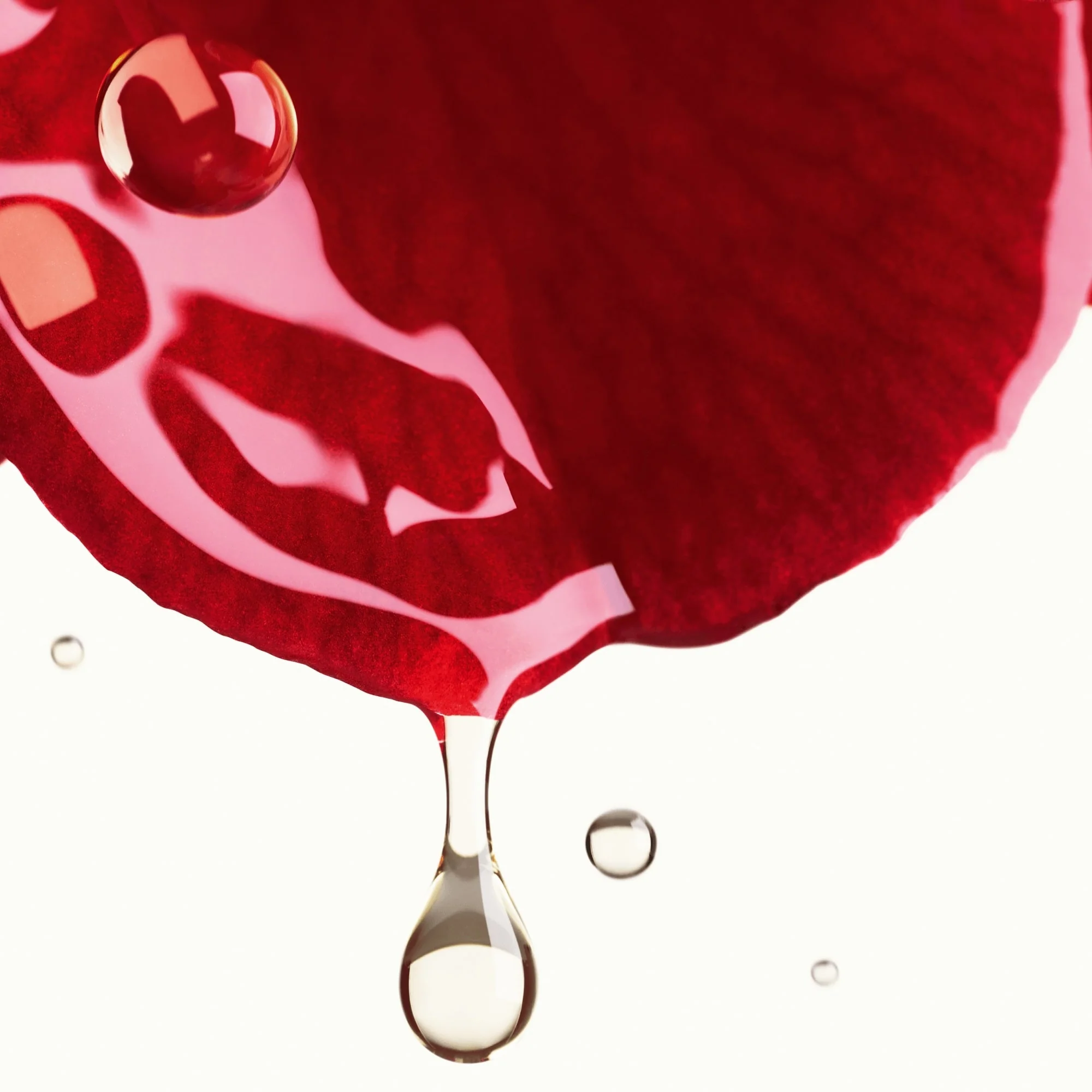N°1 DE CHANEL RED CAMELLIA SERUM MIST - ZAŠTITA - UMIRUJE - OBNOVA SJAJA