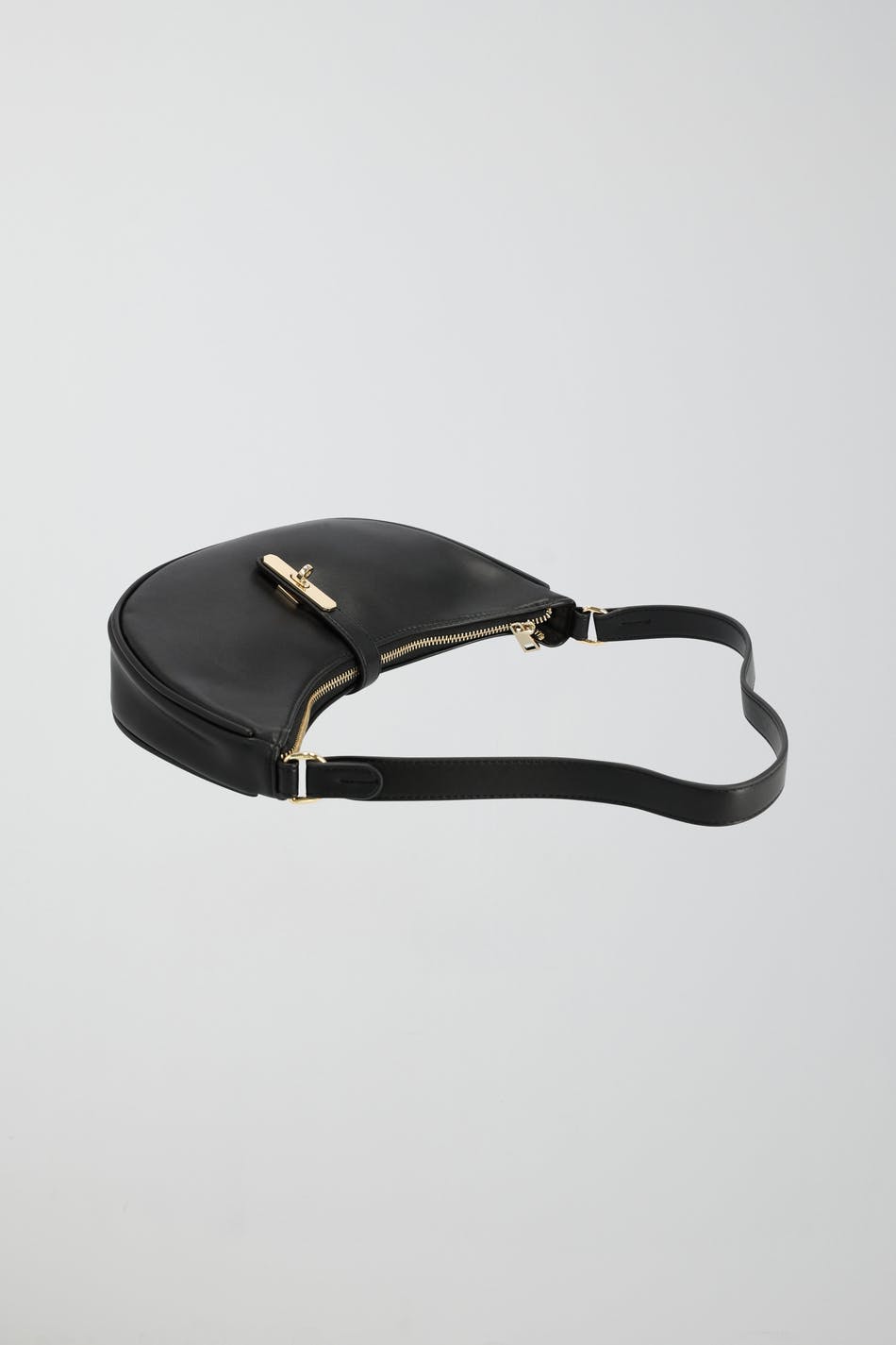 Halfmoon bag