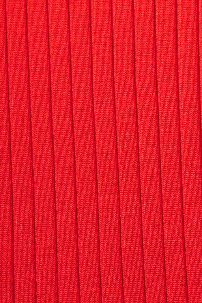 Rippstrickkleid mit plissierten Details
