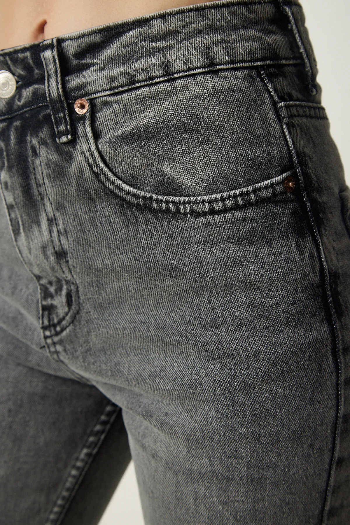 Happiness İstanbul  Graue Damen-Jeanshose mit hohem Bund CB00015