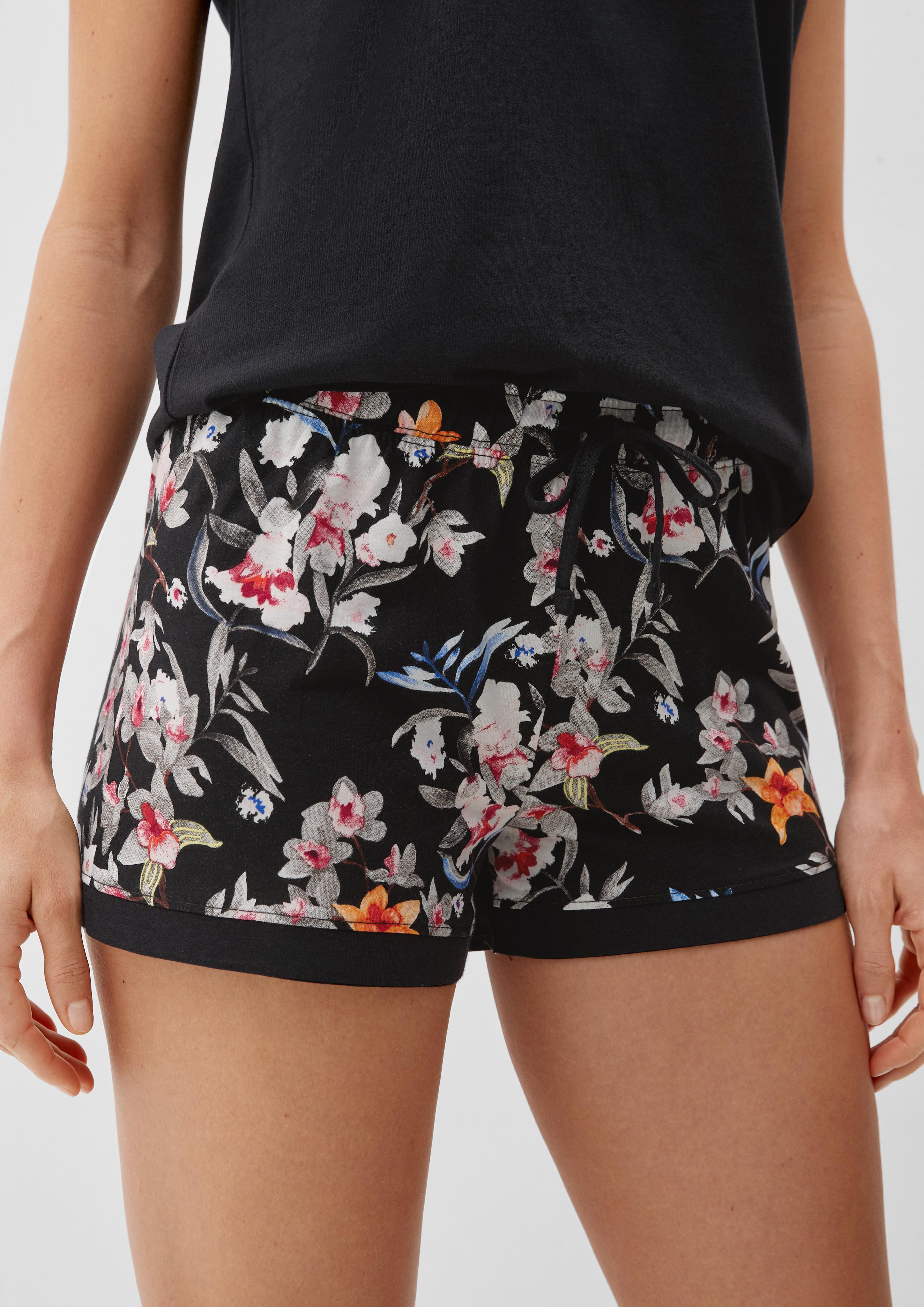 Kurzer Pyjama mit floralem Print  6000101-99A3