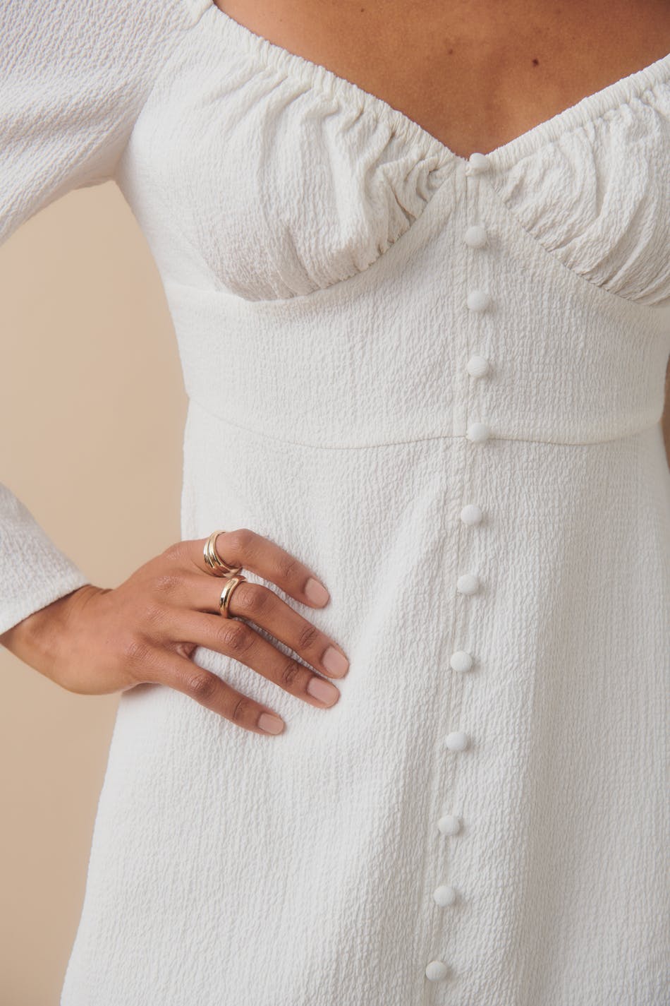 Short trumpet dress