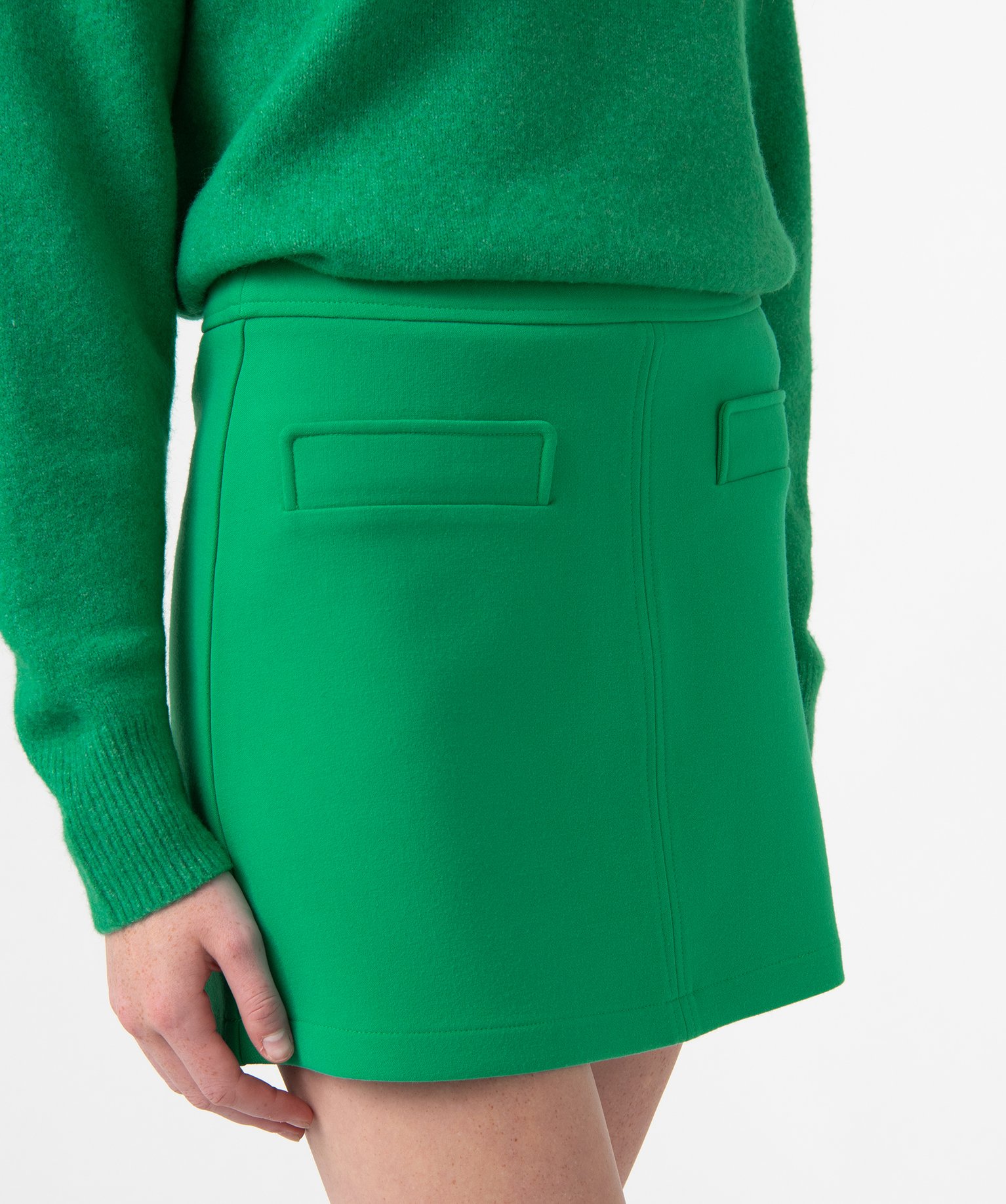 Jupe femme courte avec fausses poches sur l’avant vert | GEMO