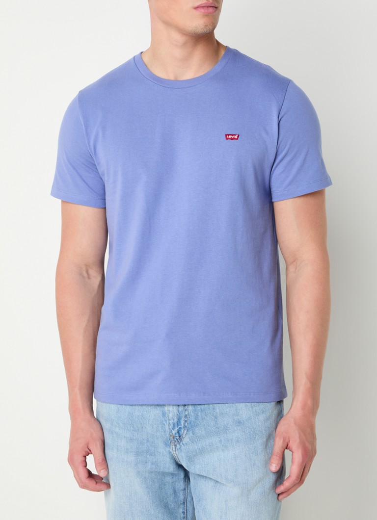 Camiseta Levi's com bordado do logotipo