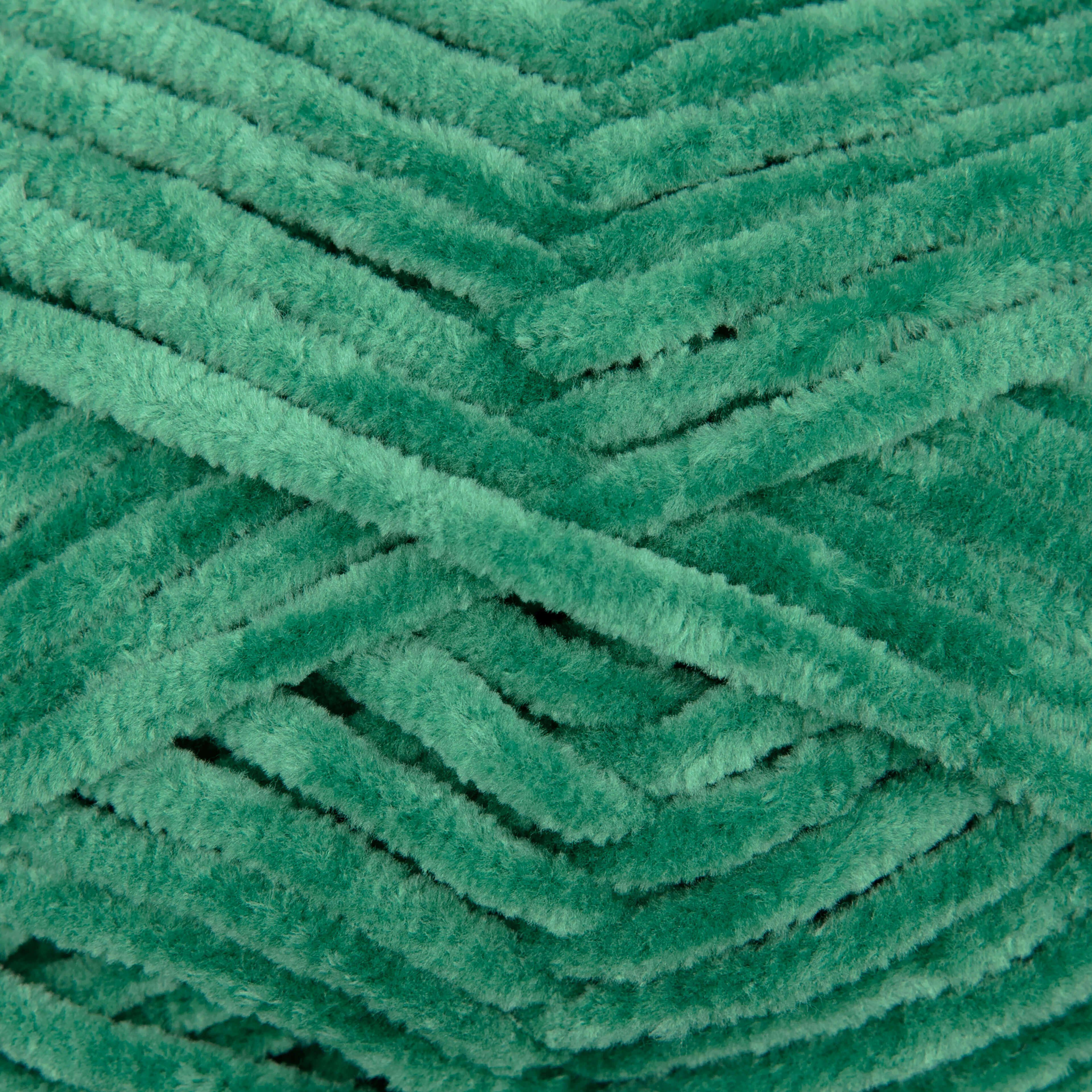 Gründl Funny Chenille Wolle uni einfarbig zum Stricken Häkeln, Chenillegarn Häkelwolle, 120,00 m (Chenillewolle, Flauschgarn, Kuschelwolle), weich und pflegeleicht