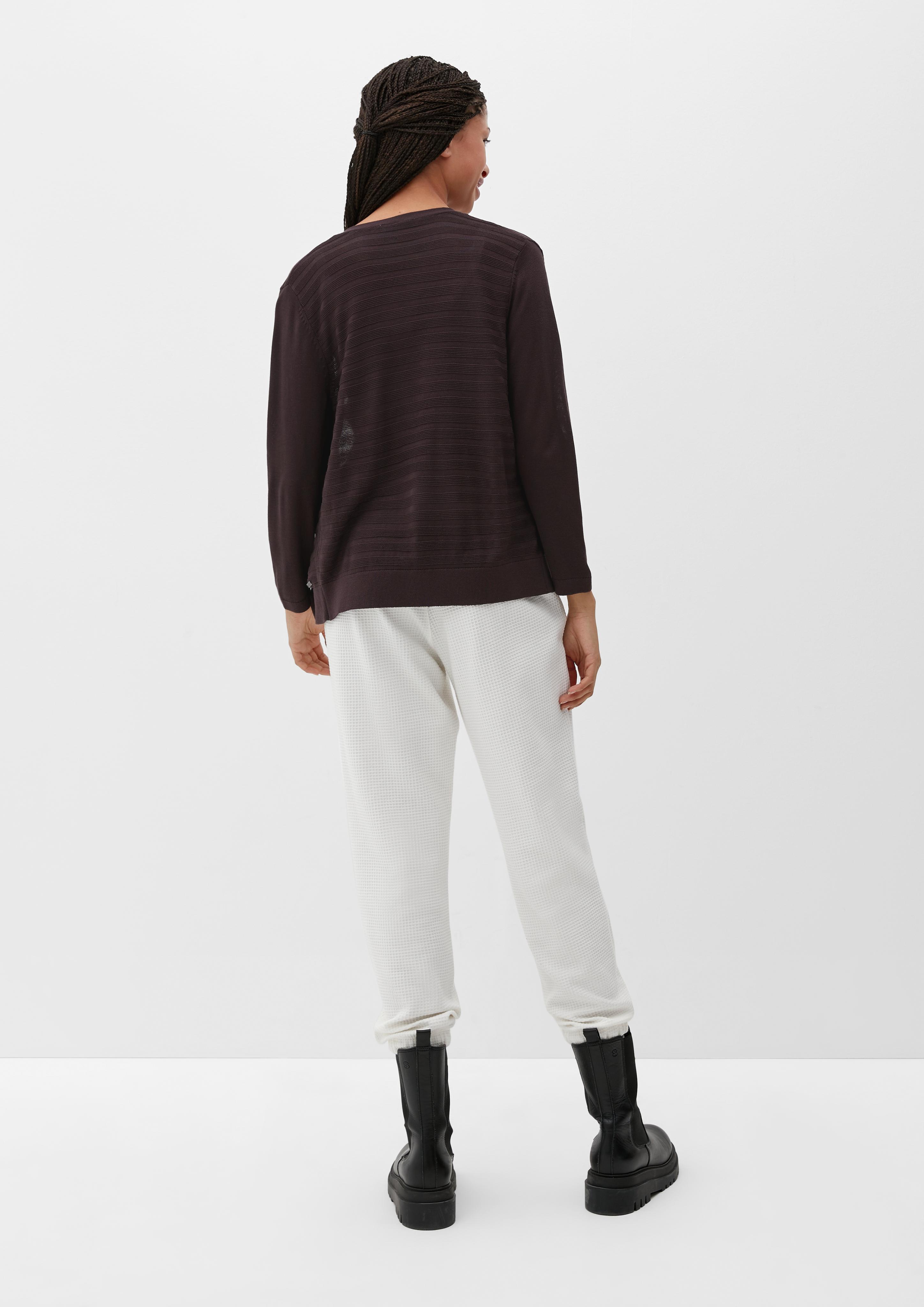 Leichter Cardigan mit Strickmuster  2125101-4988