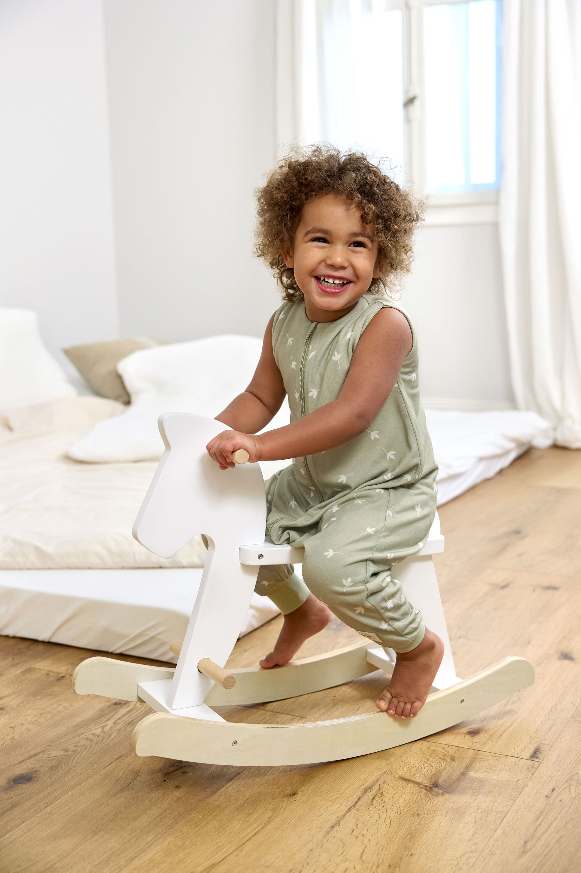 Kinder Schlafoverall 0,5 TOG - Blätter, Oliv