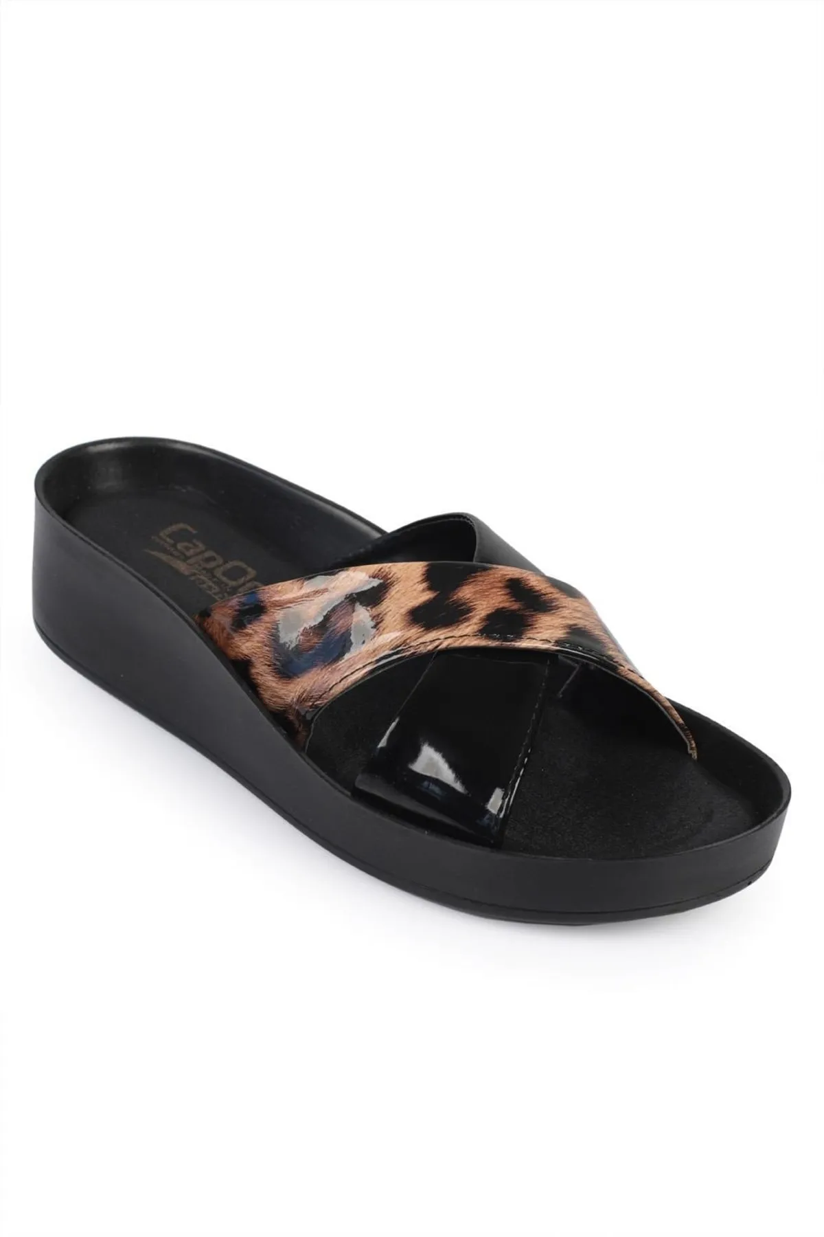 Capone Outfitters  Anatomisch weiche, bequeme Mutterhausschuhe mit Keilabsatz