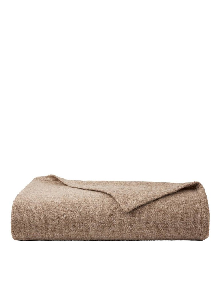 HUGO BOSS Donegal gultas pārklājs 250 x 220 cm