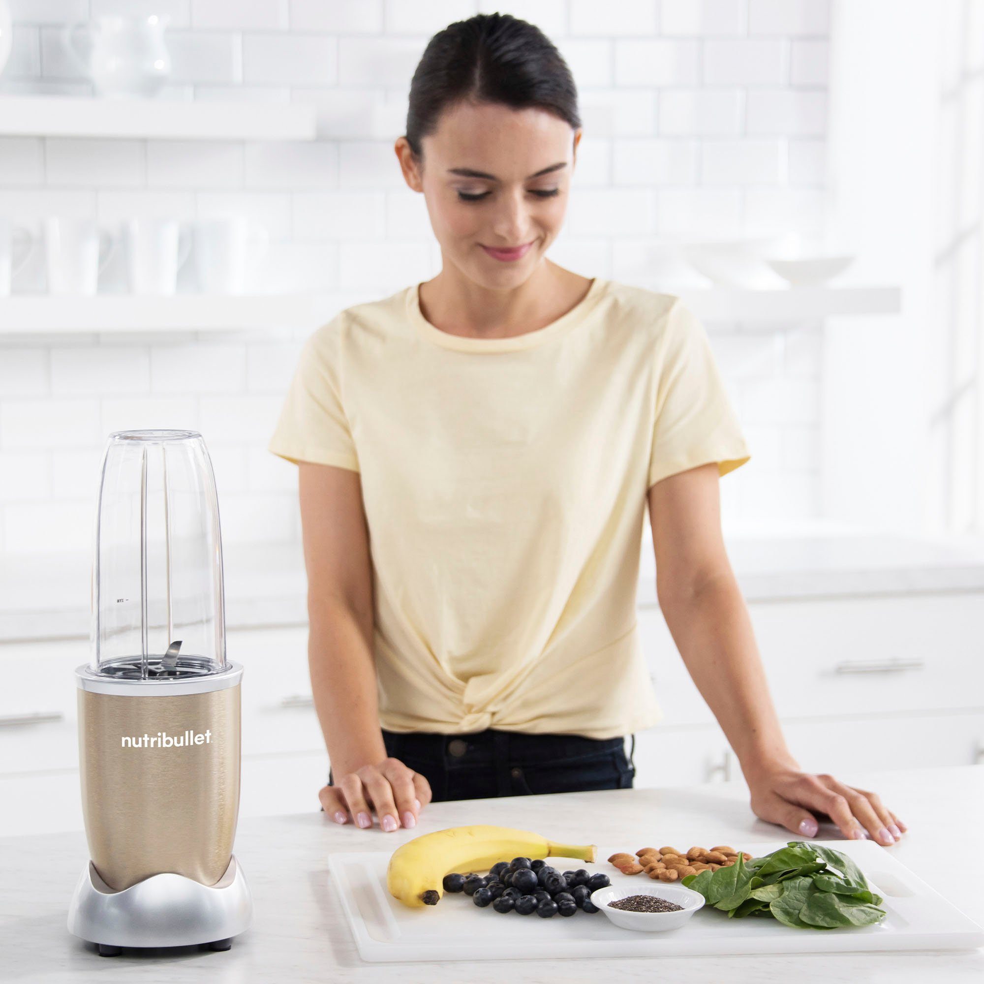 nutribullet Smoothie-Maker NB907CP, 900 W, Standmixer, Multifunktionsmixer inkl. 2 Trinkbecher, Champagner