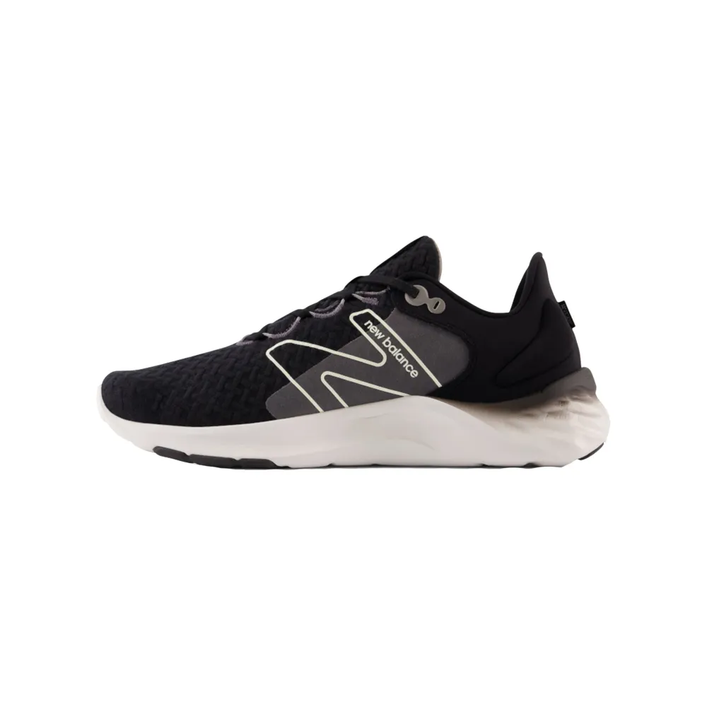 New Balance Fresh Foam Roav v2 MROAVHK2 / schwarz