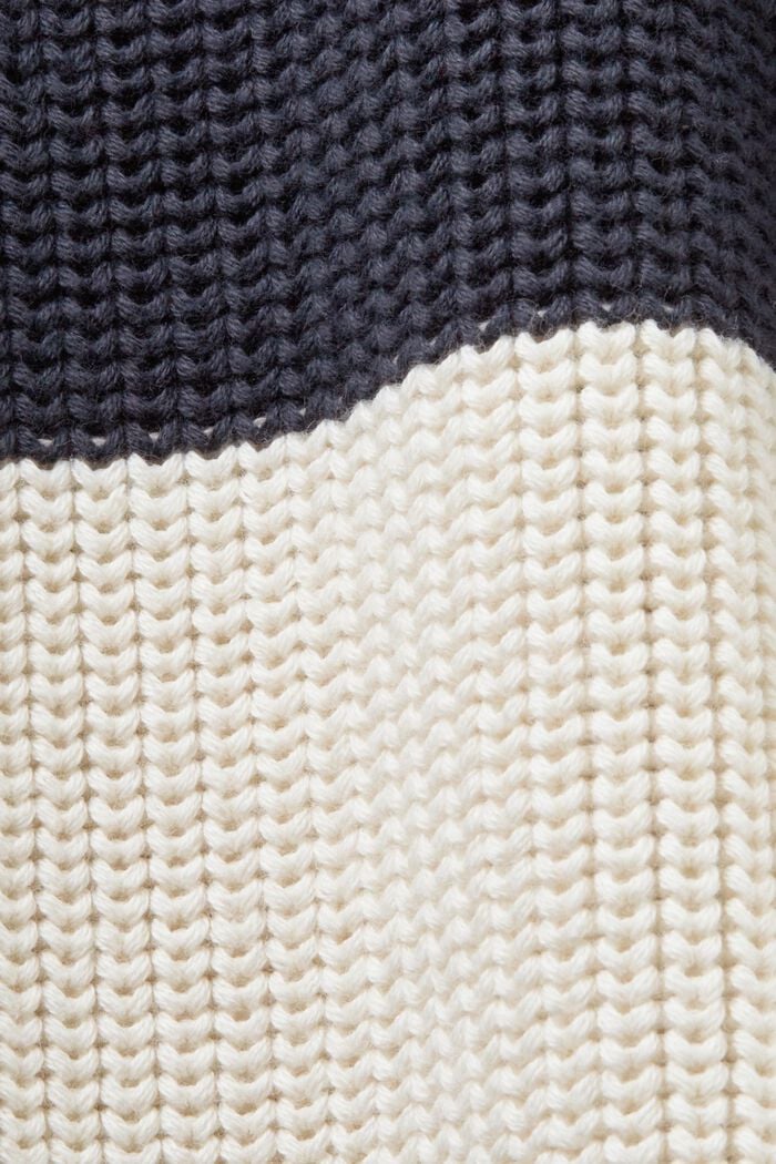 Gestreifter Rundhals-Pullover
