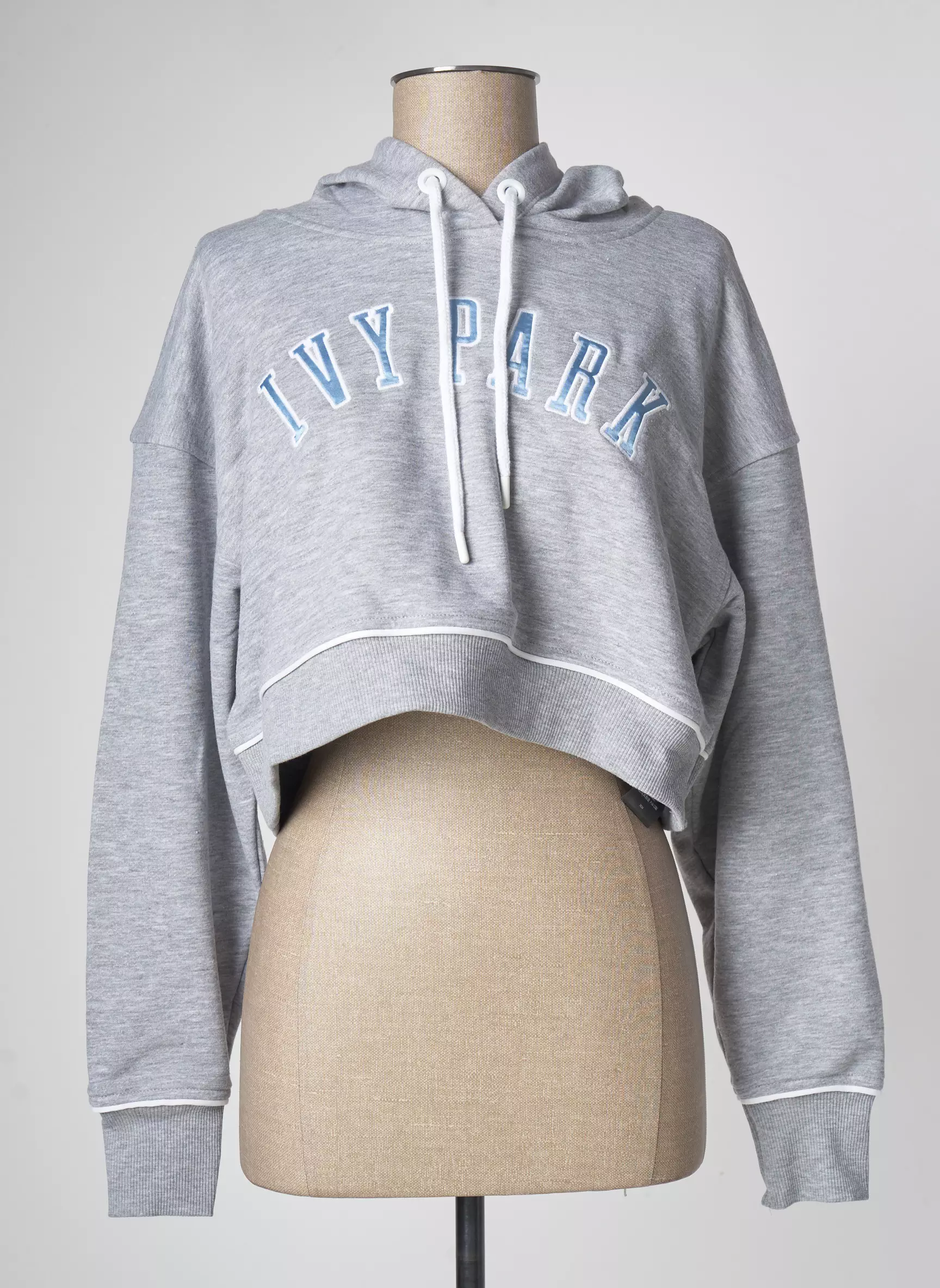 Ivy Park Sweats Femme couleur gris
