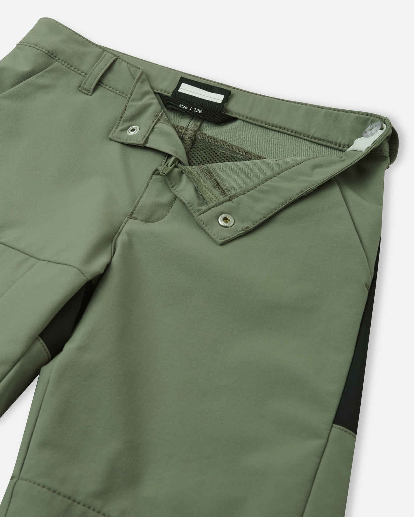 Kinder Shorts Vaelsi
