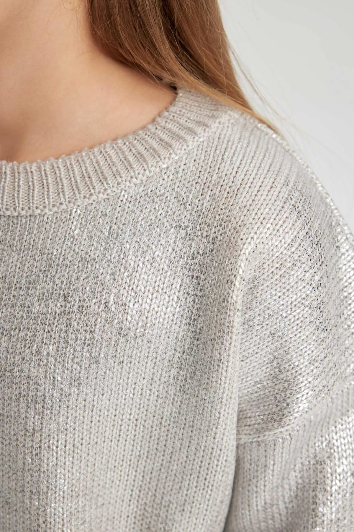 DeFacto  Mädchenpullover mit normaler Passform und Rundhalsausschnitt