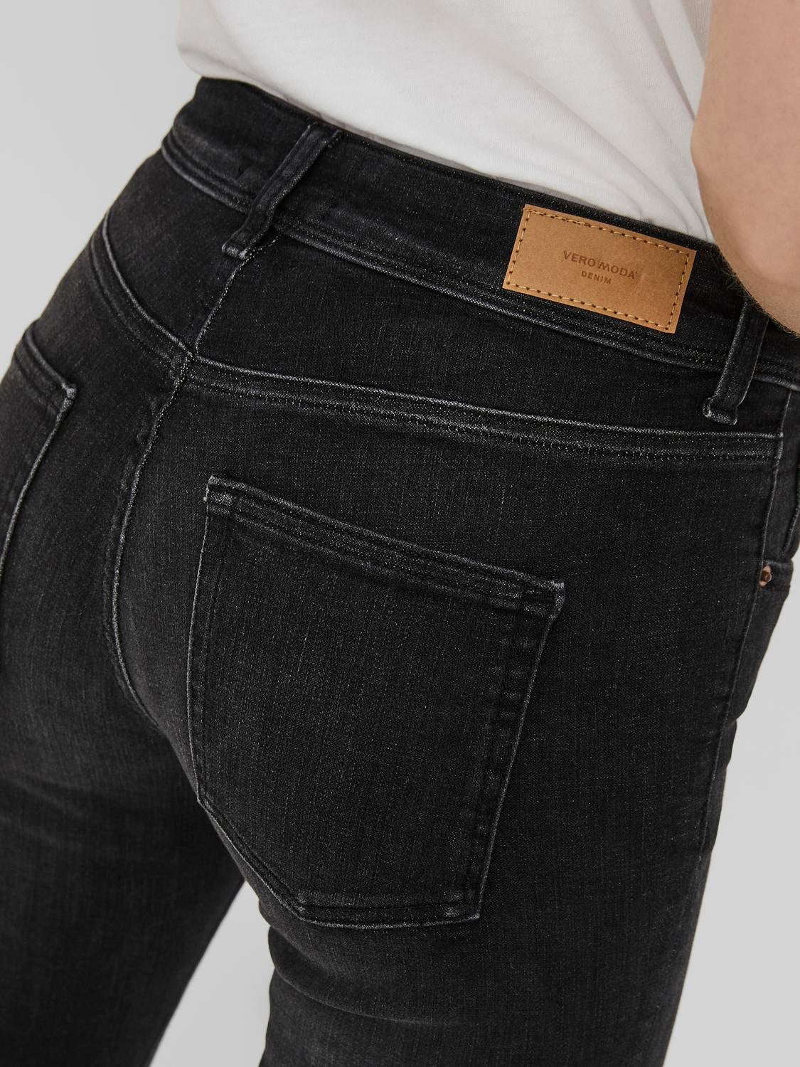 VMLUX Mid Rise Slim Fit Jeans