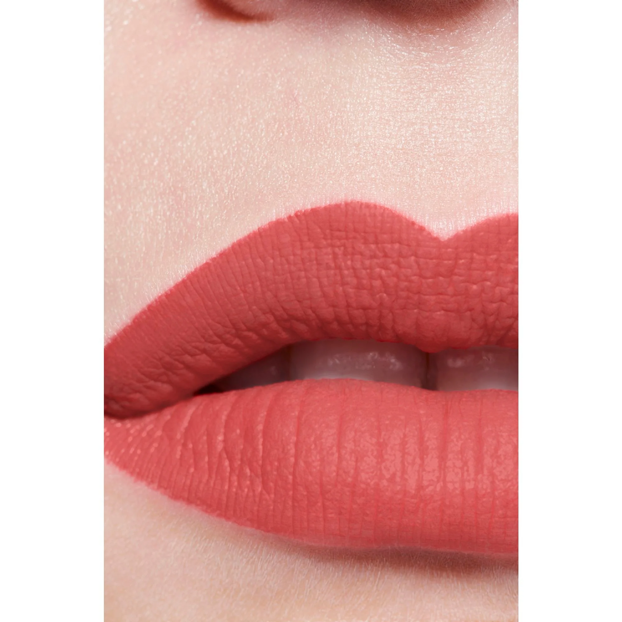 ROUGE ALLURE LIQUID VELVET - ΤΟ ΥΠΕΡ-ΜΑΚΡΥΑΣ ΔΙΑΡΚΕΙΑΣ, ΕΝΤΟΝΟ ΜΑΤ ΡΕΥΣΤΟ ΚΡΑΓΙΟΝ