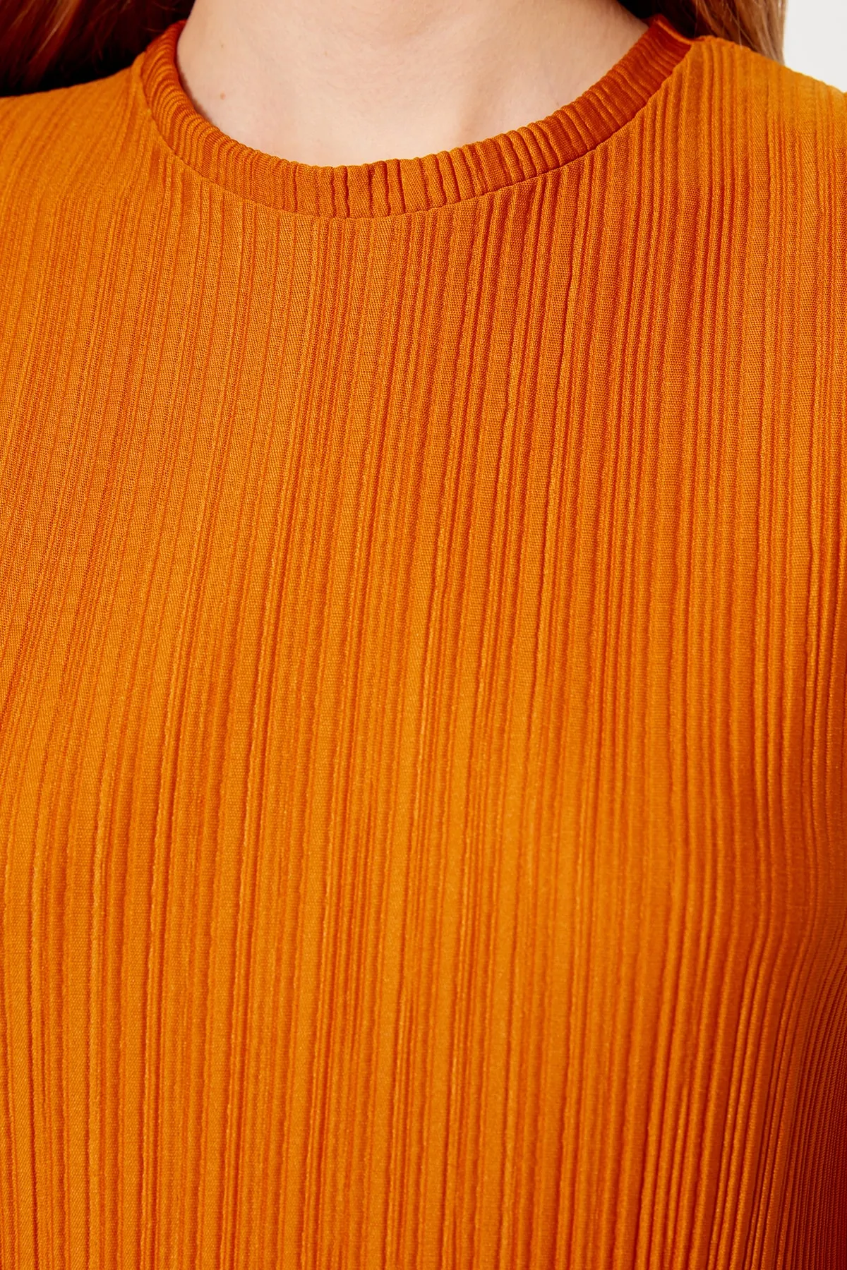 Trendyol Collection  Orange gepolstertes Etuikleid/einfaches Midi-Strickkleid mit Falten TWOSS23EL00358