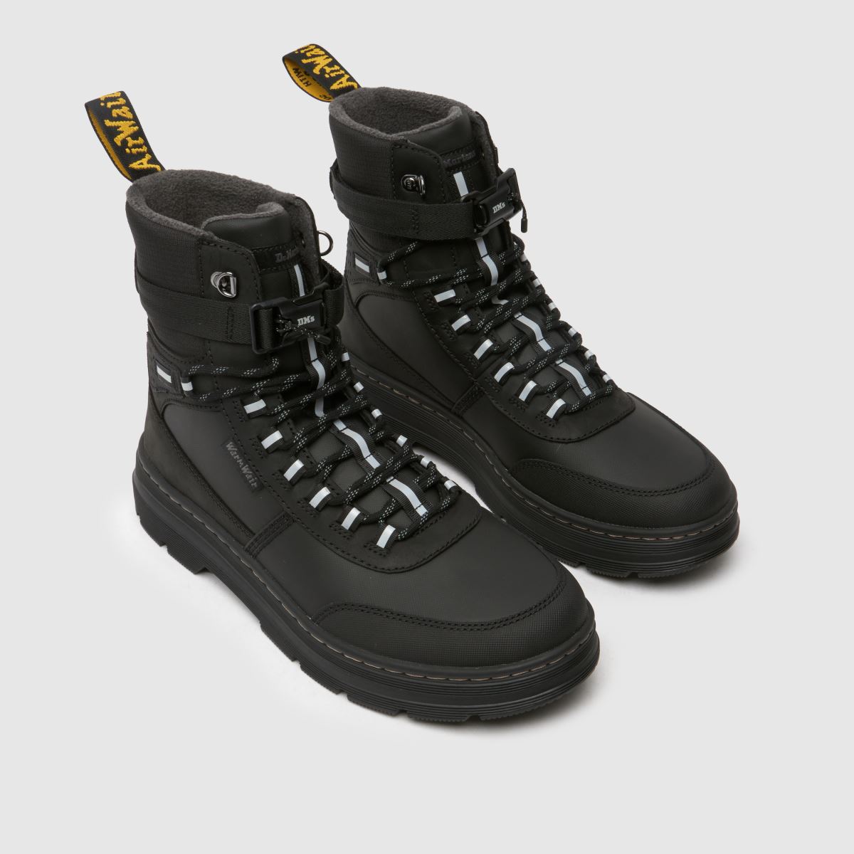 Dr Martens – Svarta, extrema vinterstövlar med combs tech-mönster