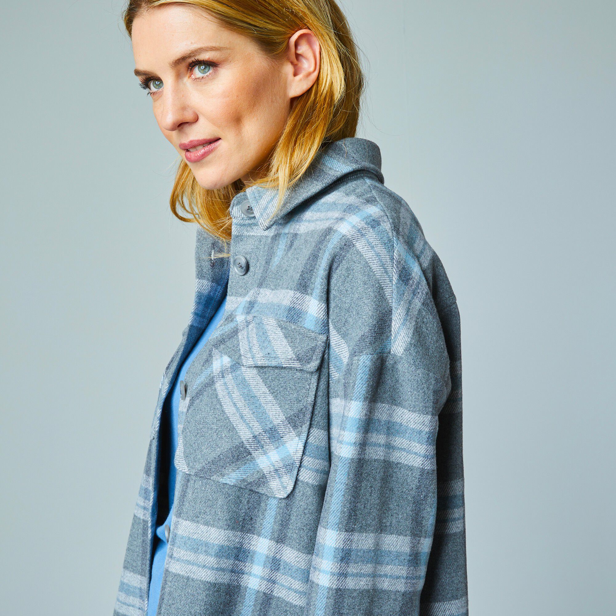 Veste surchemise oversize à carreaux