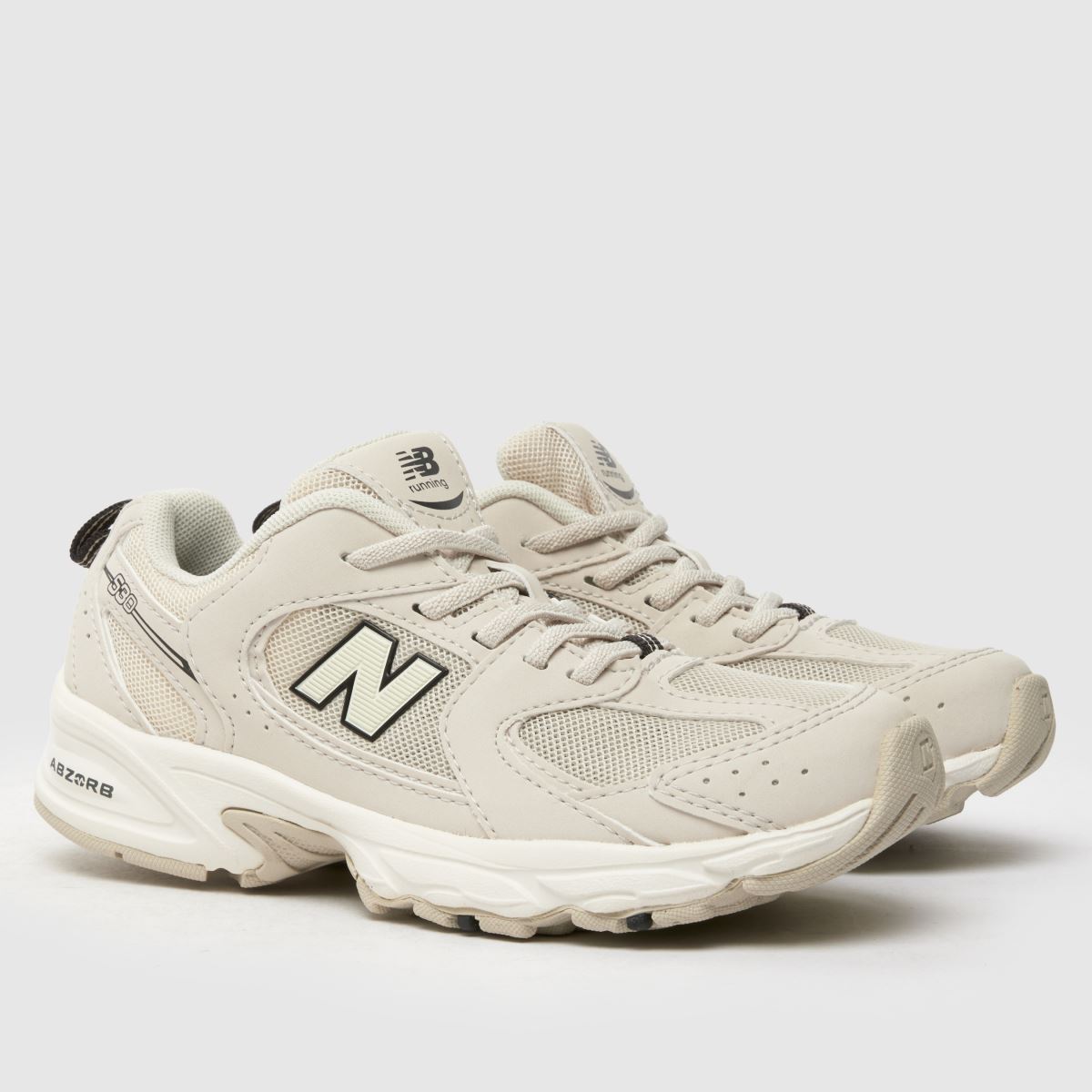 New Balance 530 Junior träningsskor i benvitt
