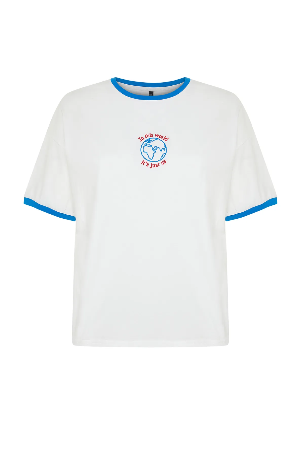Trendyol Curve  Ecru Unisex-Übergröße, bequemes Paar-Strick-T-Shirt aus 100 % Baumwolle TBSSS24BF00033