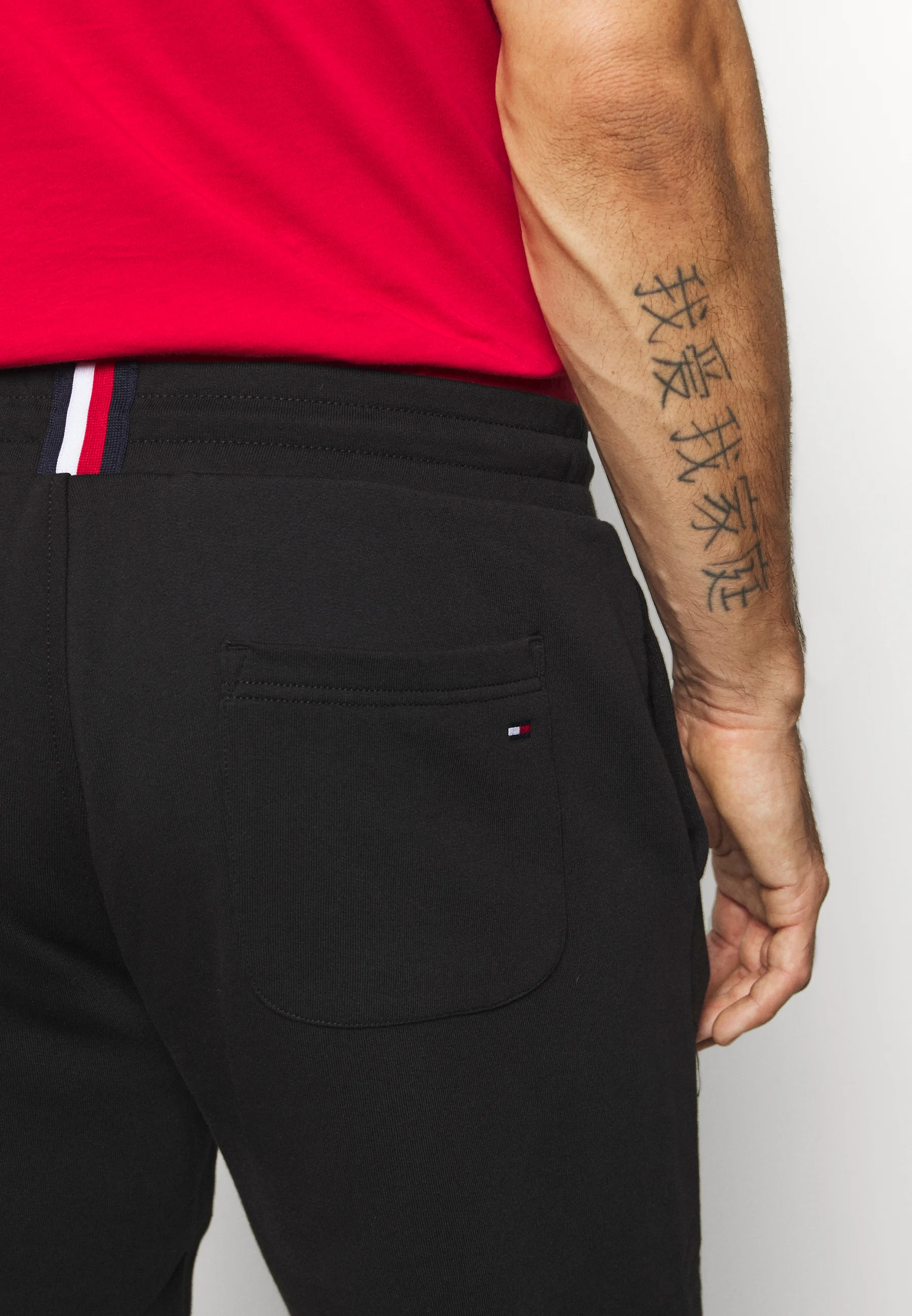 Pantalones deportivos con el logotipo de Tommy Hilfiger