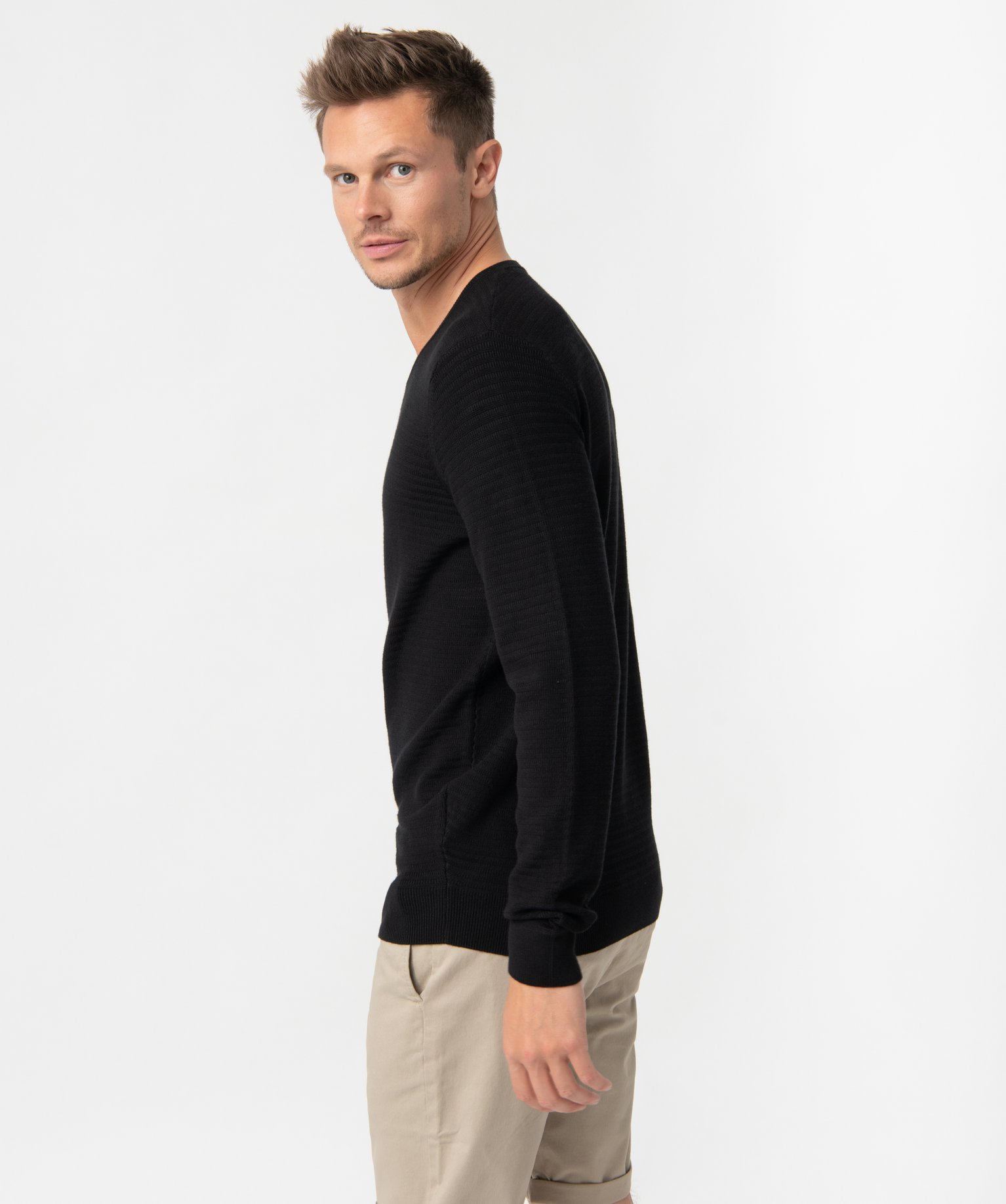 Pull homme à col V en maille fantaisie noir | GEMO
