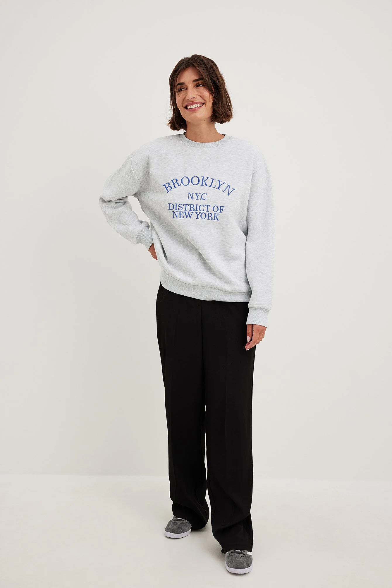 Besticktes Sweatshirt