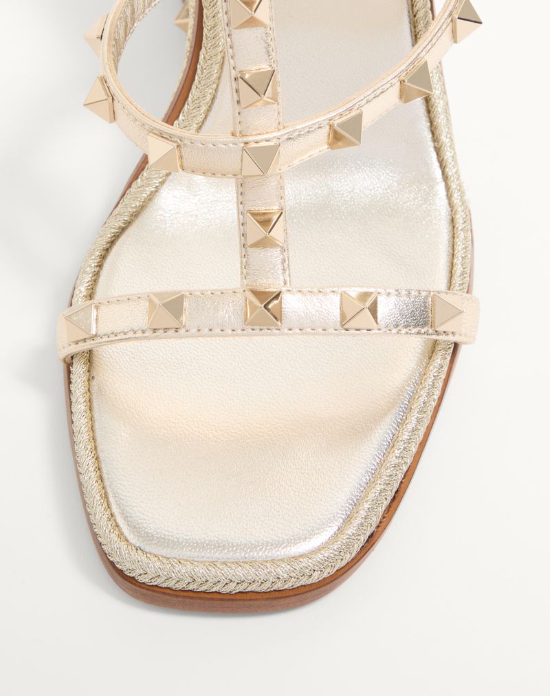 Sandália plataforma Rockstud em couro napa laminado com bordado Cornely 100mm