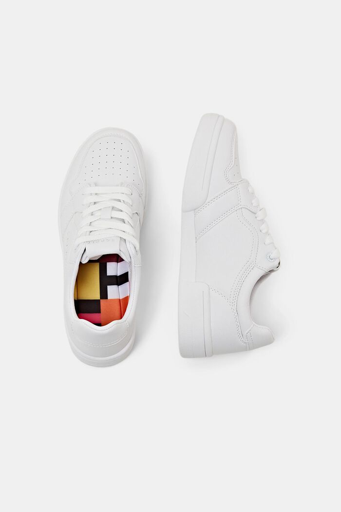 Sneakers aus veganem Leder