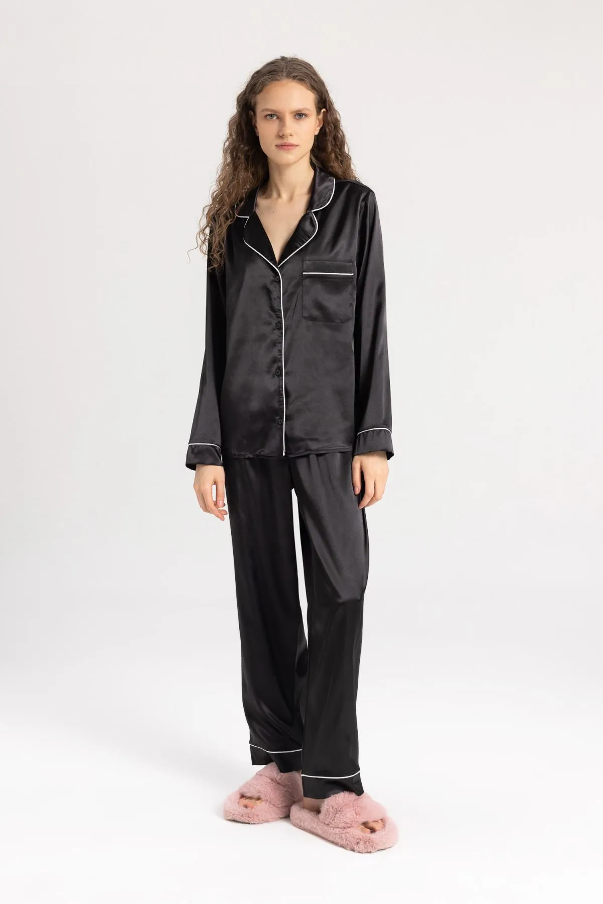 DeFacto  Fall in Love – Lässiges Satin-Oberteil mit Pyjama-Kragen in normaler Passform