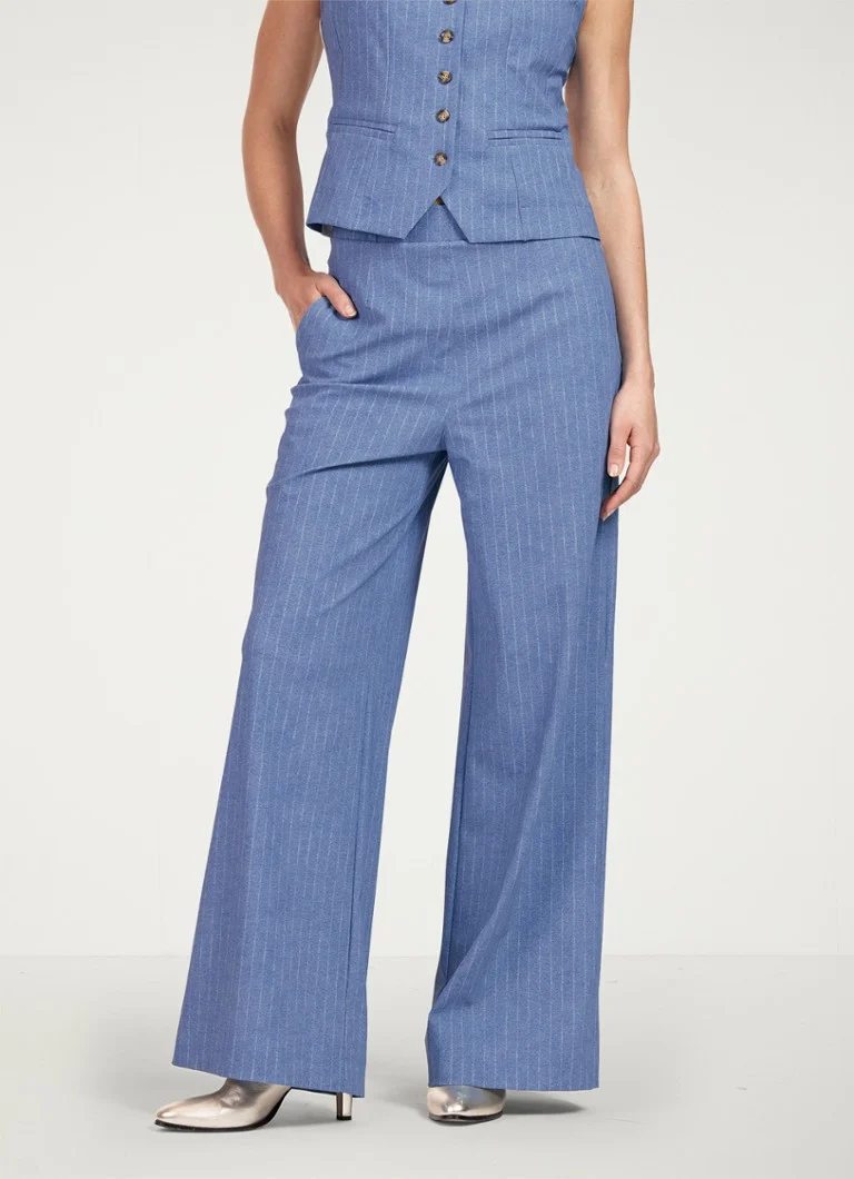 Pantaloni cu talie înaltă și croială largă, cu dungi, Nanet, de la Studio Anneloes.