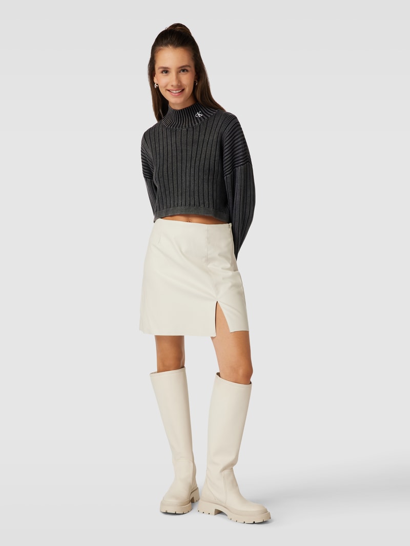 Cropped Strickpullover mit Label-Stitching in black