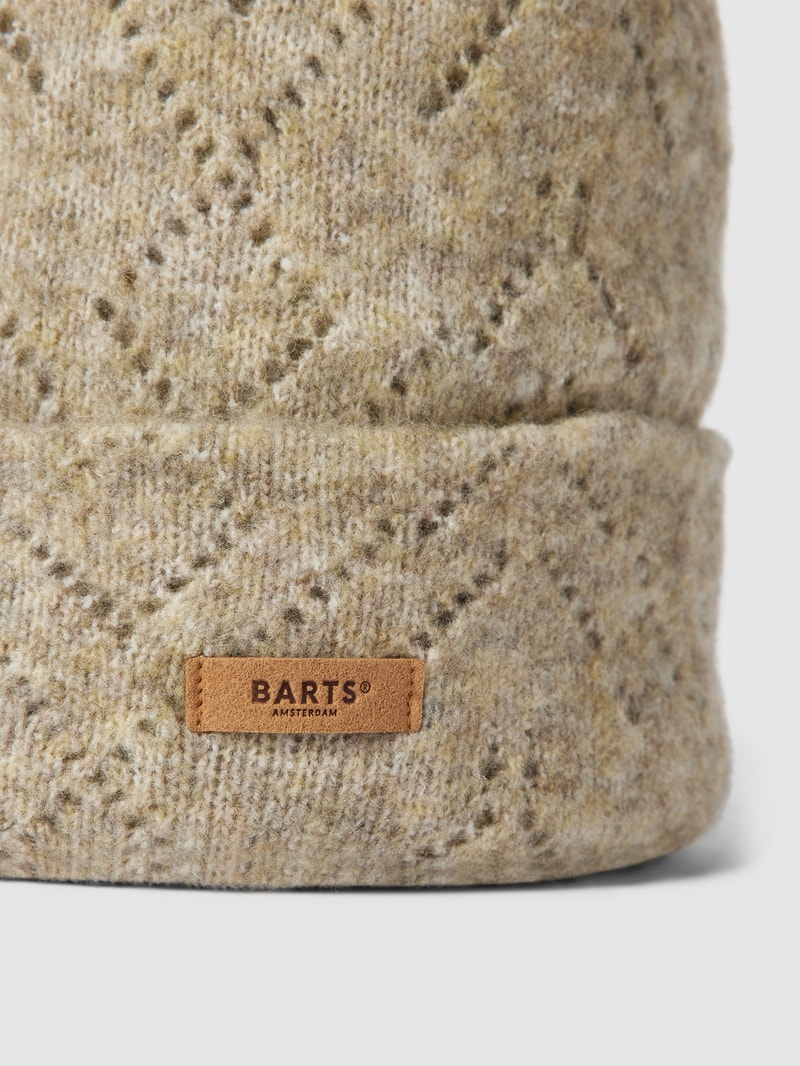 Beanie mit Label-Detail Modell 'Bridgey' in lindgrün