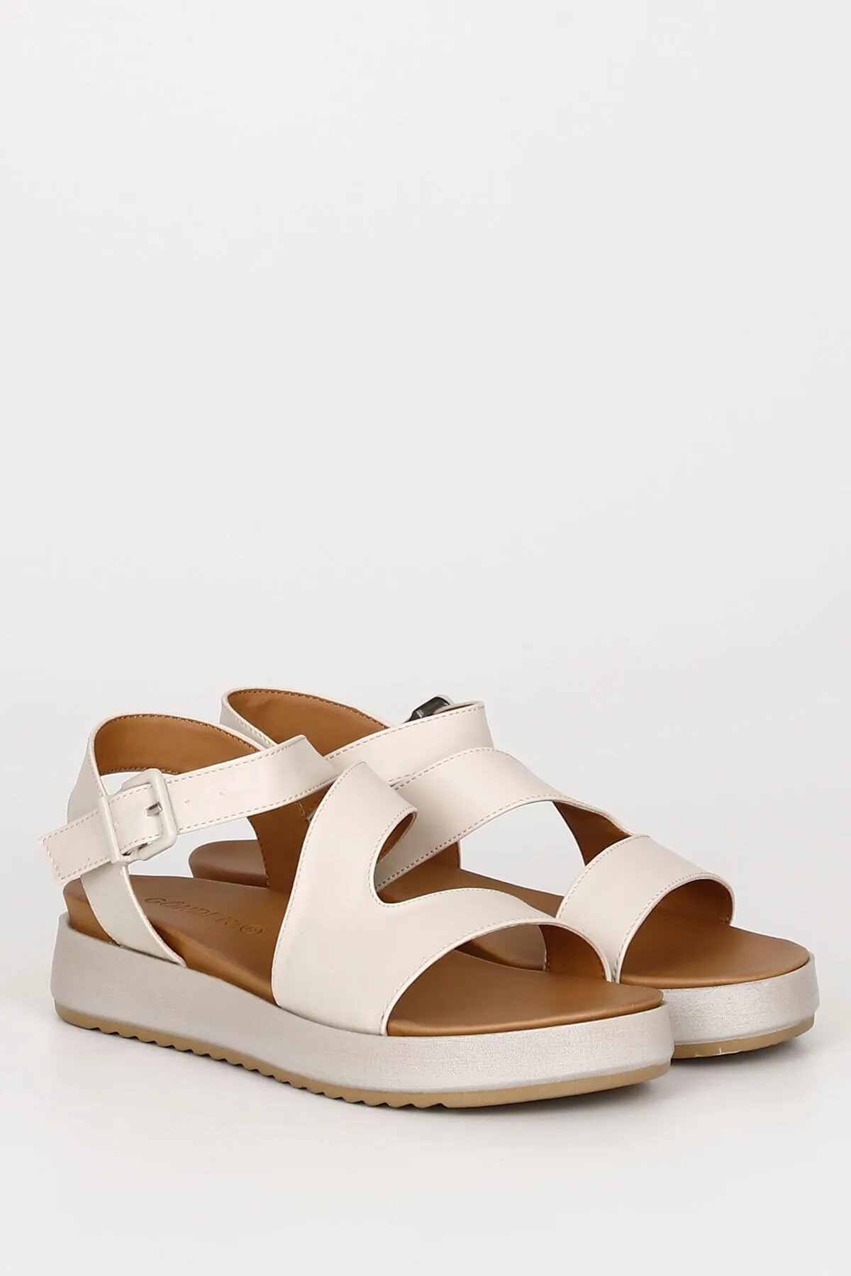 GÖNDERİ(R)  Beige Damensandalen mit Keilsohle 38024