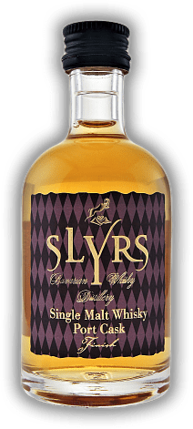 Slyrs Bavarian Single Malt Whisky Port Cask Finished 0,05 Liter Slyrs Bavarian Single Malt Whisky Port Cask Finished 0,05 Liter Ein wunderbar komplexes Geschmackserlebnis. 0,05	 Liter - Vol 46%