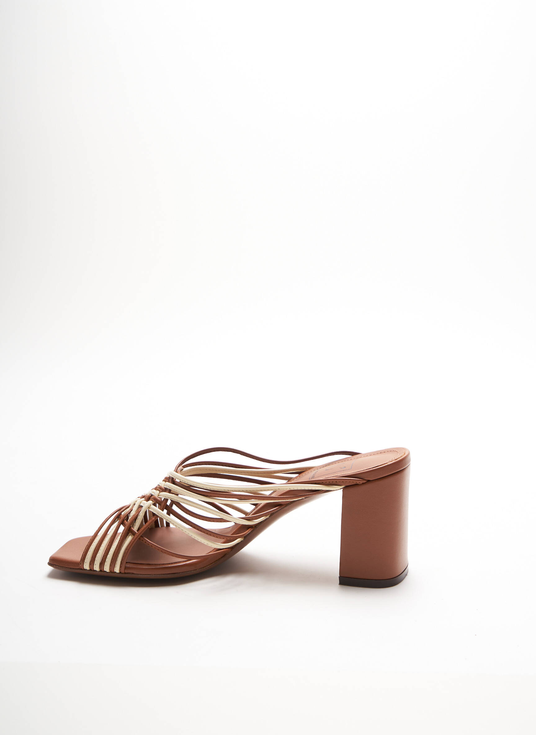 L Autre Chose Sandales Nu Pieds Femme couleur beige