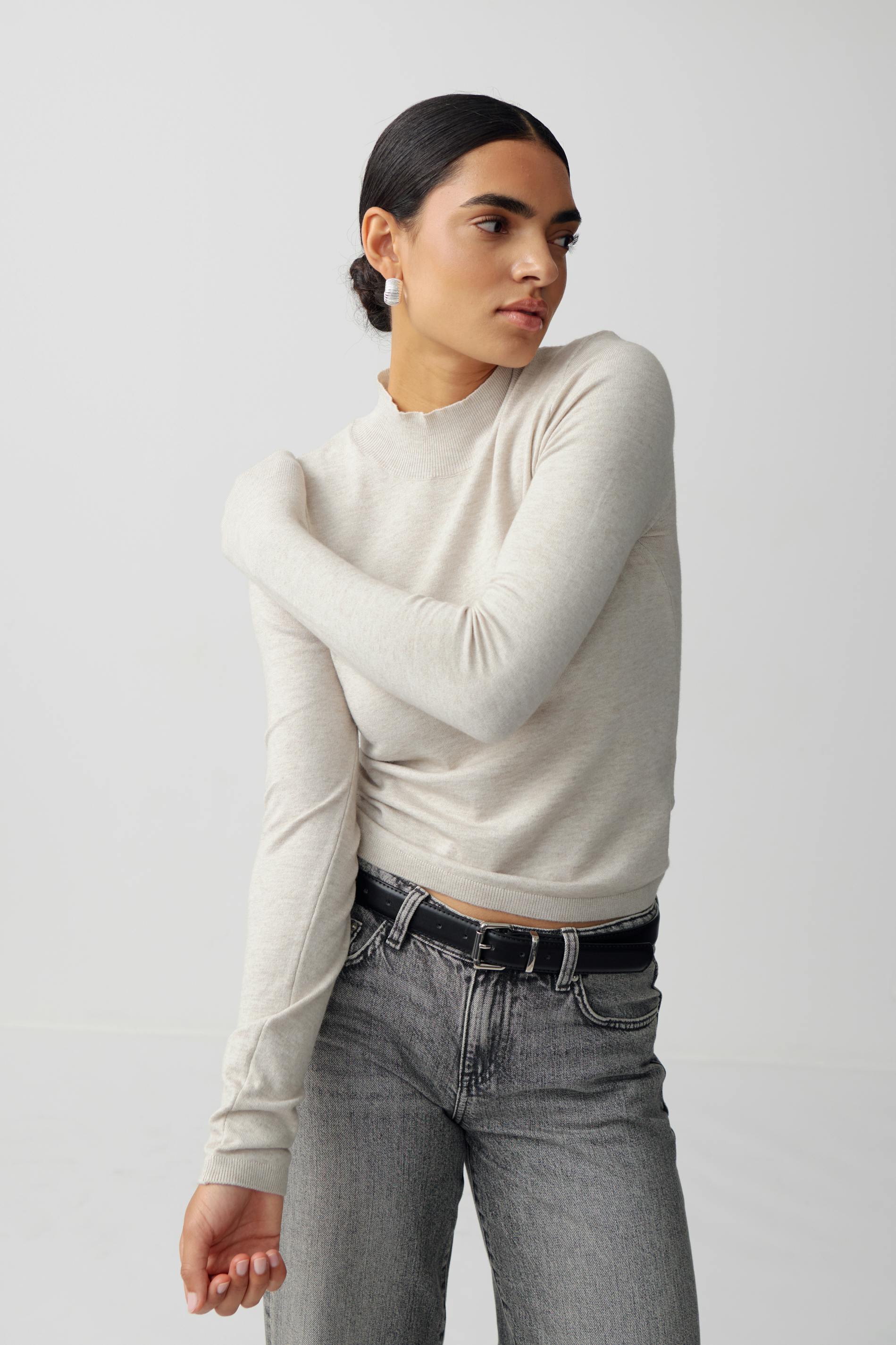 Knitted long sleeve top