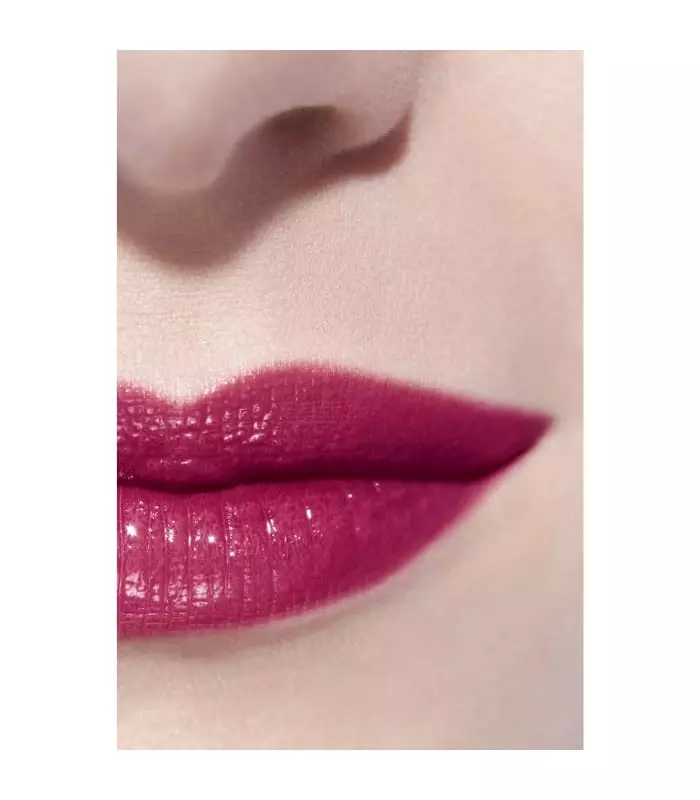 ROUGE COCO FLASH La Couleur, la Brillance, l'Intensité en un Éclair