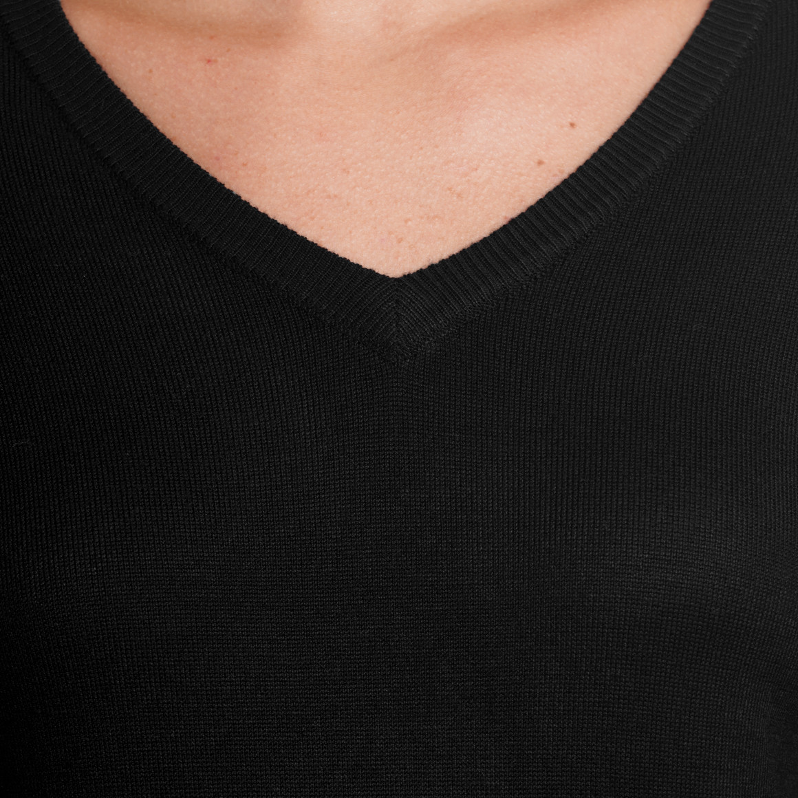 Damen Feinstrickpullover mit V-Ausschnitt