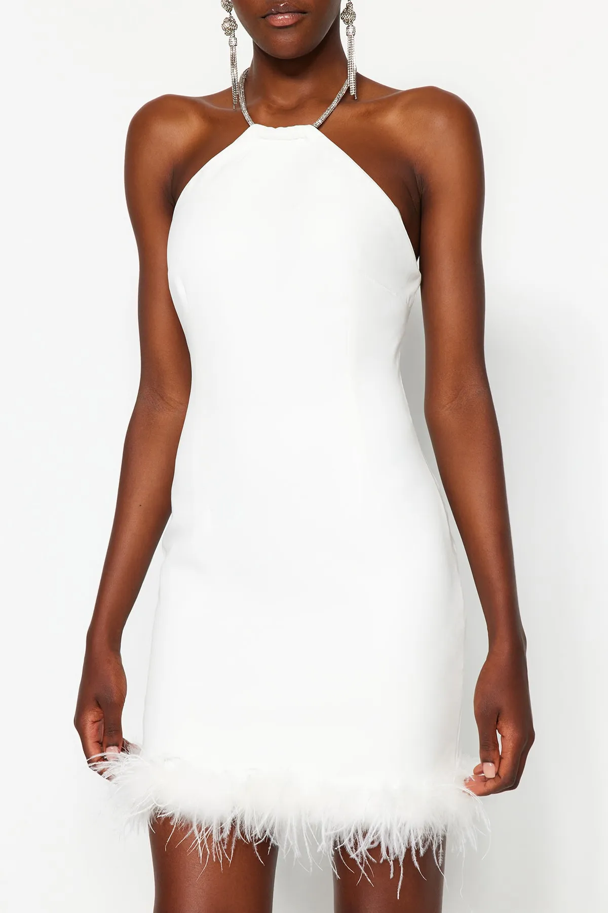 Trendyol Collection  Ecru, figurbetontes, gewebtes Otriche Shiny Stone Abendkleid TPRSS23EL00255