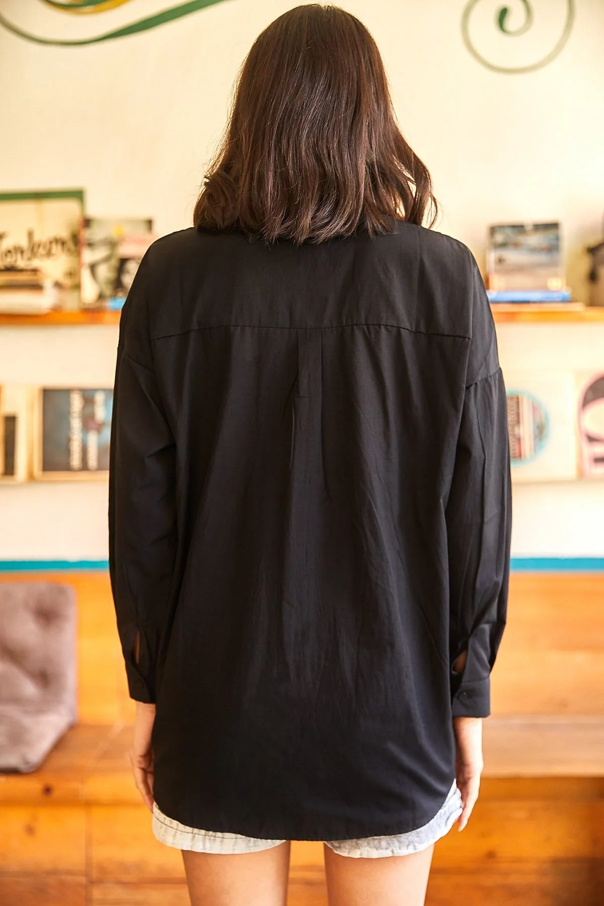 Olalook  Schwarzes gewebtes Boyfriend-Hemd mit Vogel-Paillettendetail für Damen GML-19000992