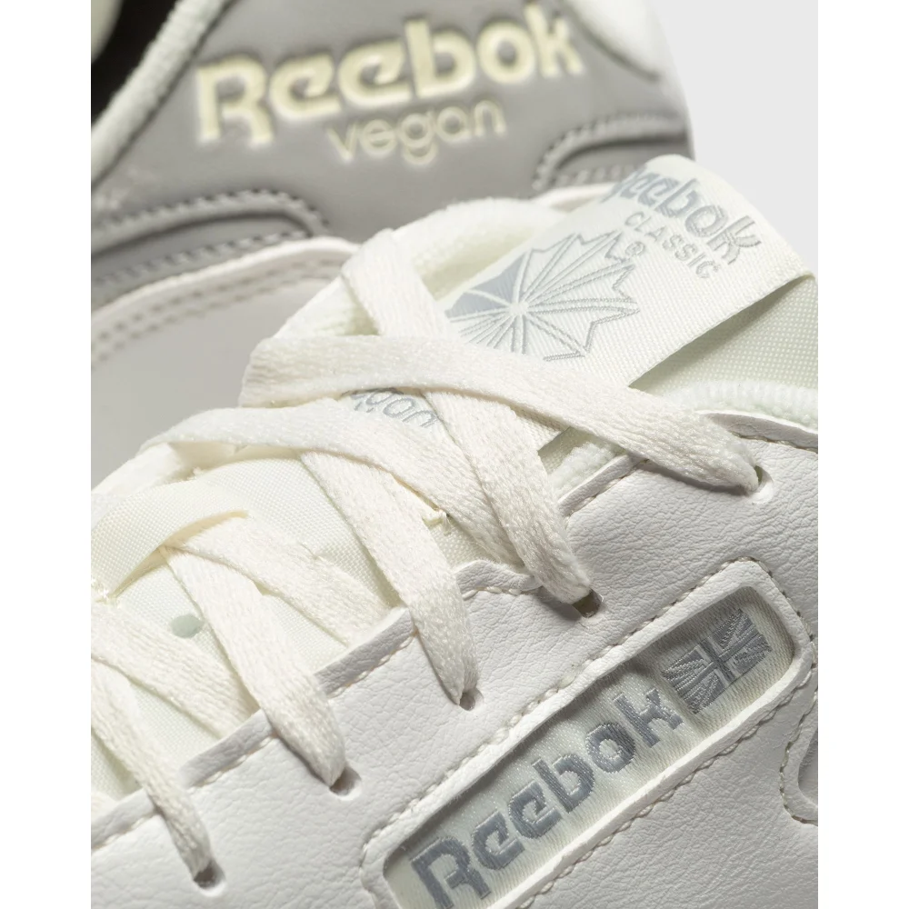 Reebok Classic vegan HQ7195 / weiss
