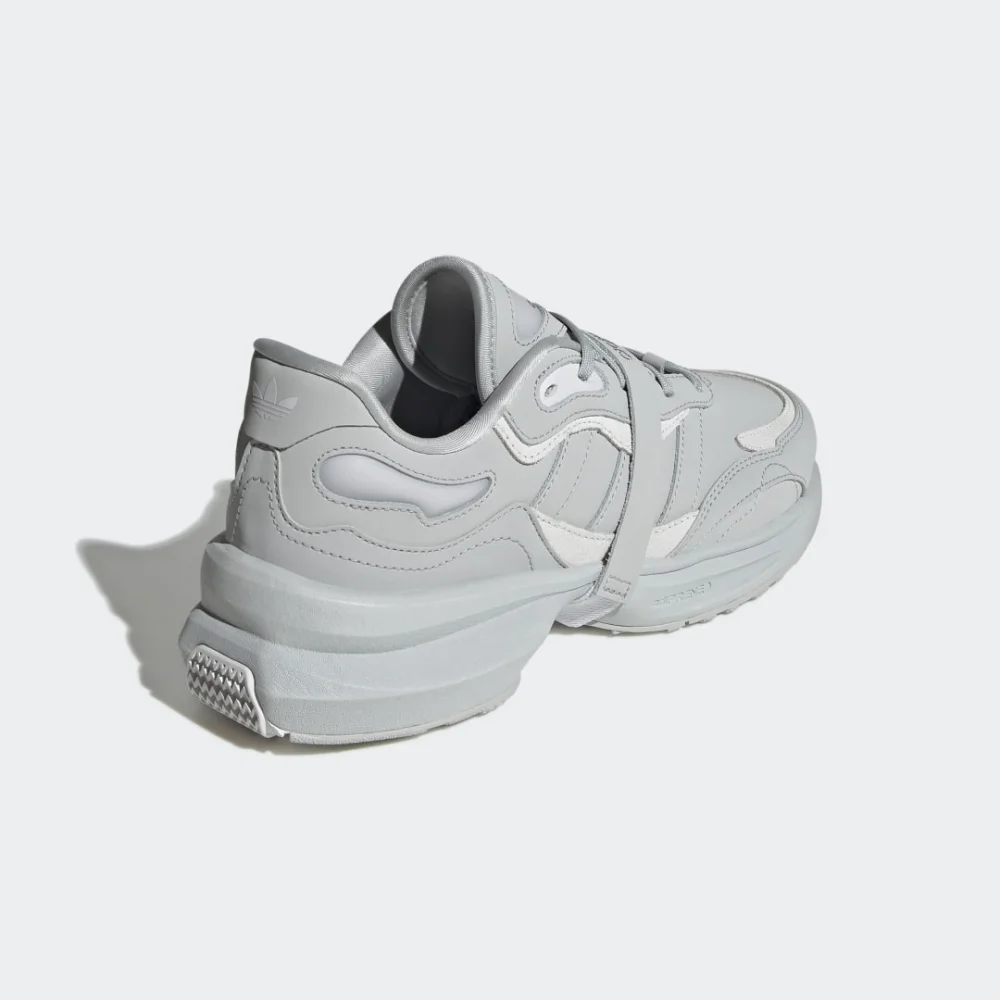adidas Zentic GY4129 / grau