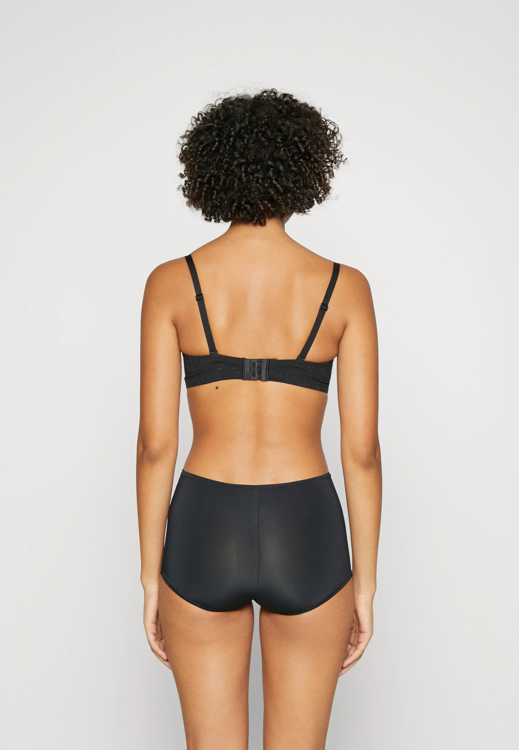 Chantelle NORAH BANDEAU - Sujetador con tirantes ajustables