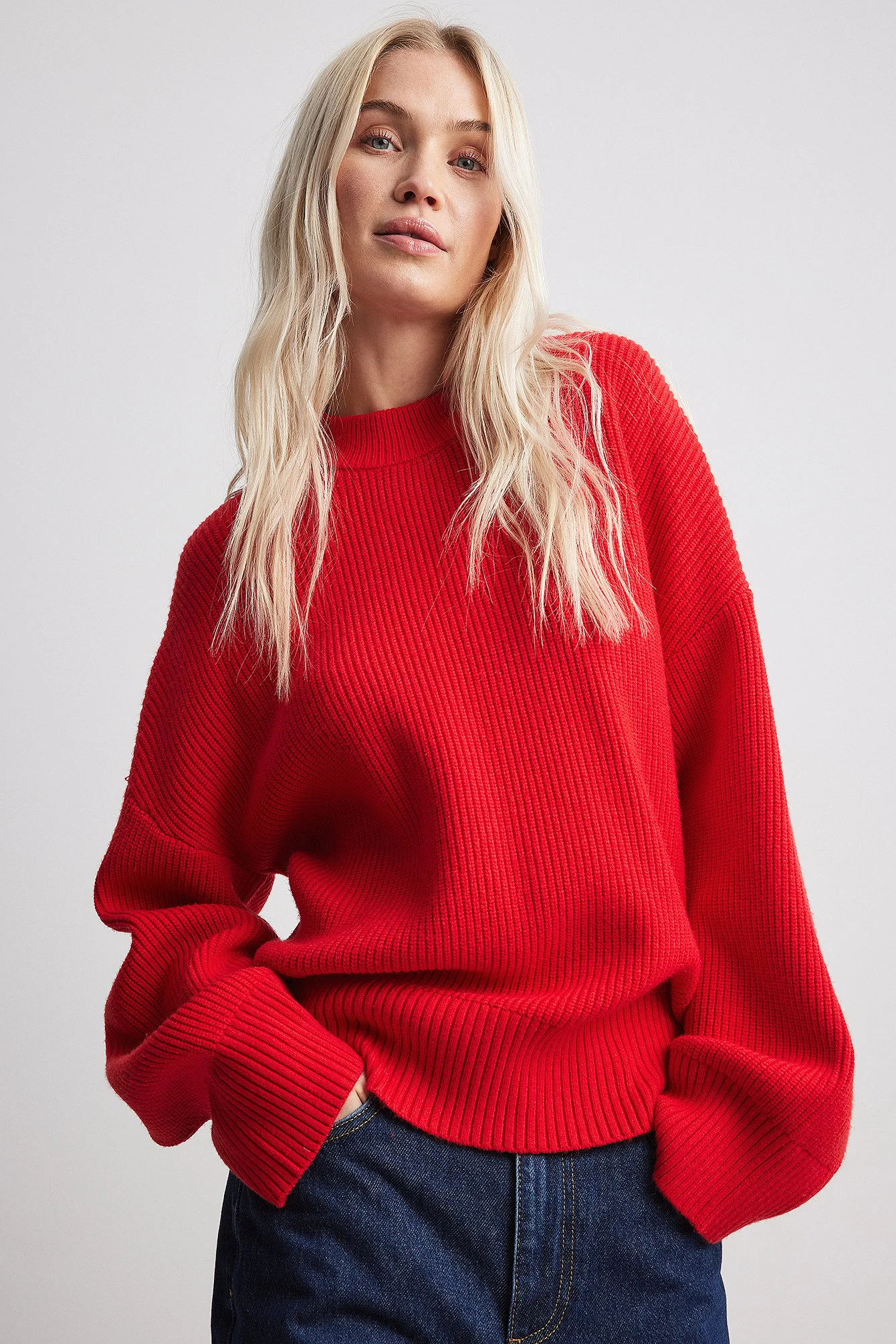Rundhalsausschnitt Strickpullover